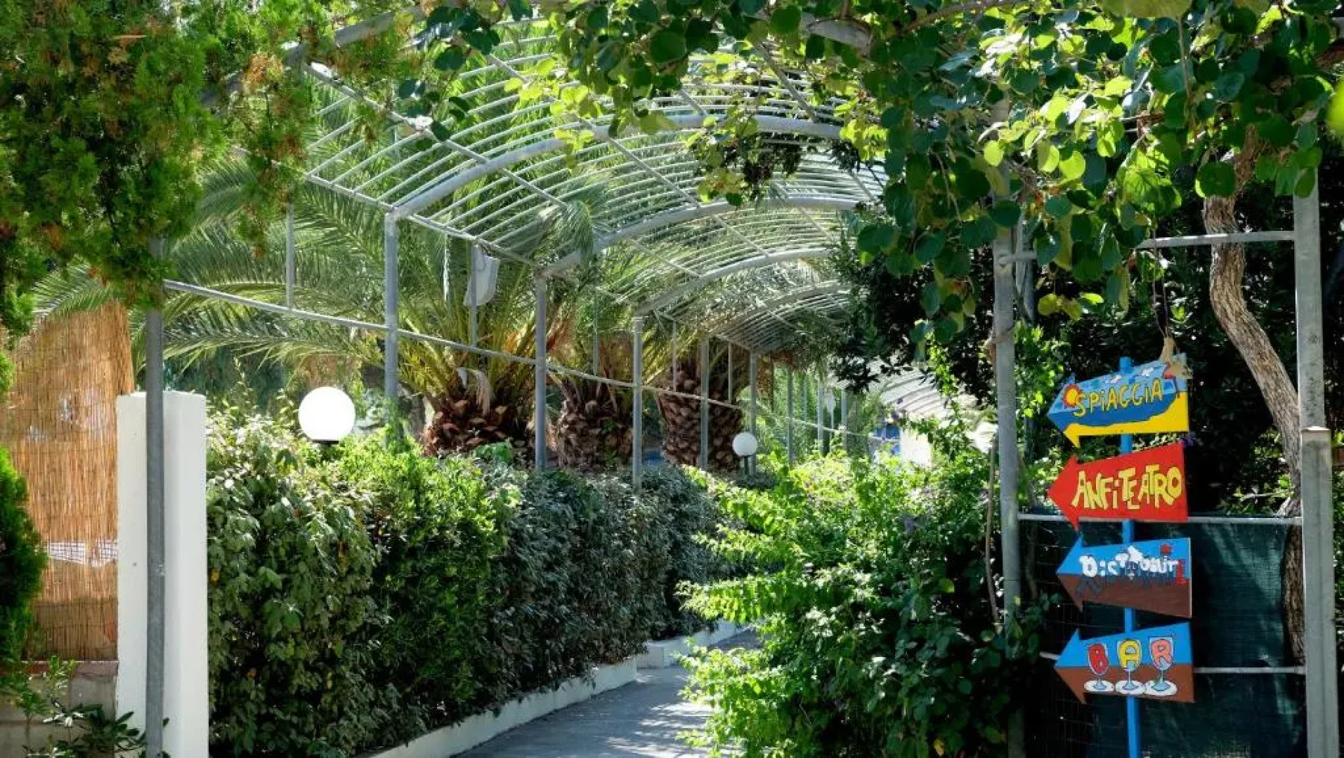 Testa di Monaco Natural Beach