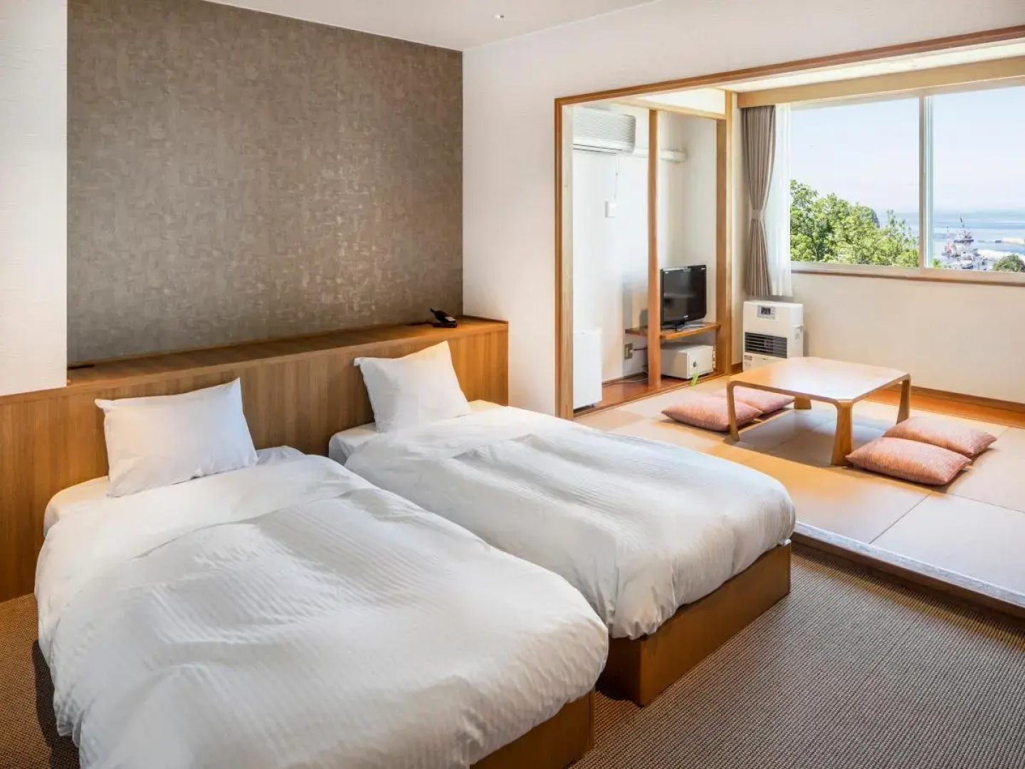 Shiretoko Yuhi No Ataruie Onsen Hostel