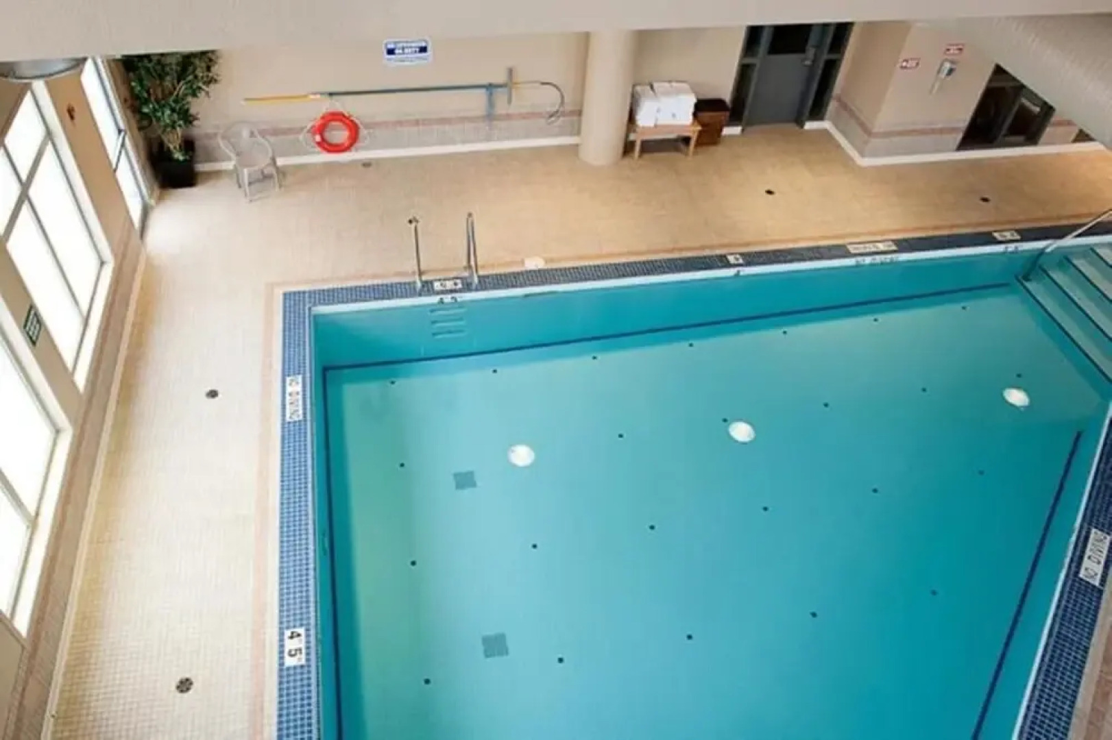 Paradise Inn & Suites Valleyview