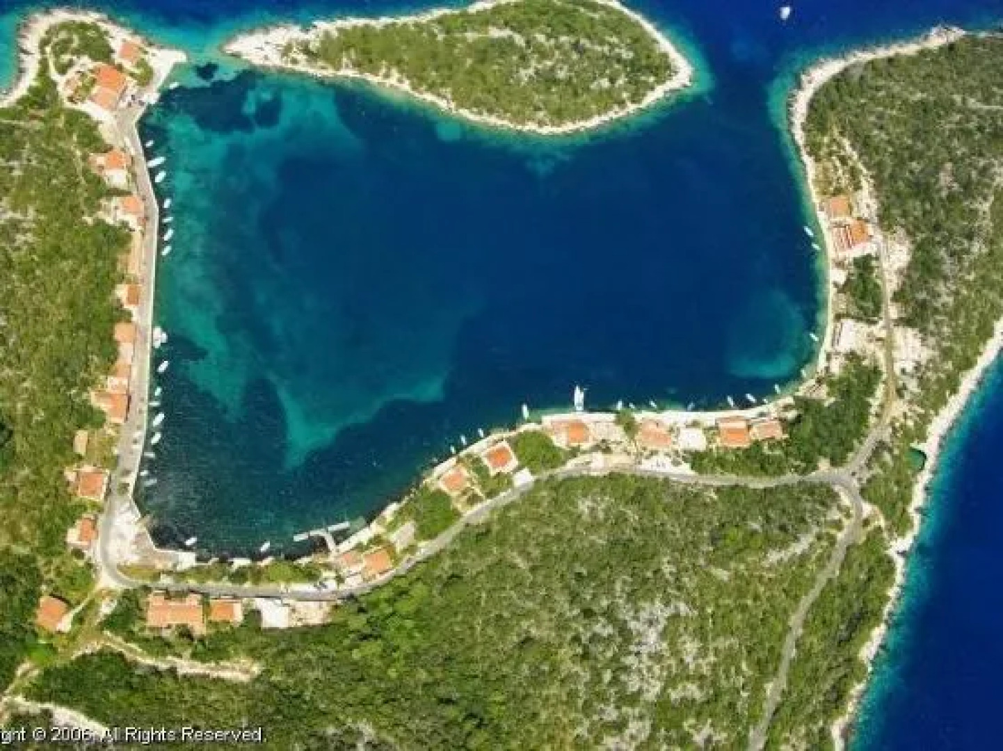 Accommodation Triton