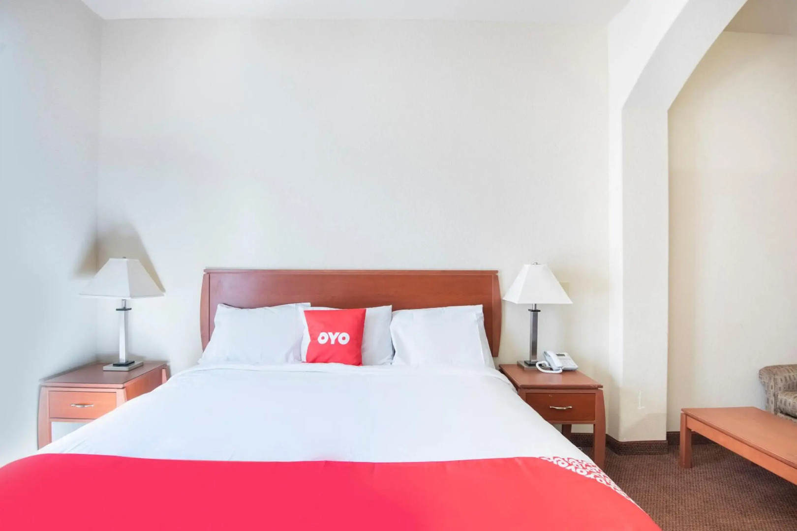 OYO Townhouse Clute Lake Jackson