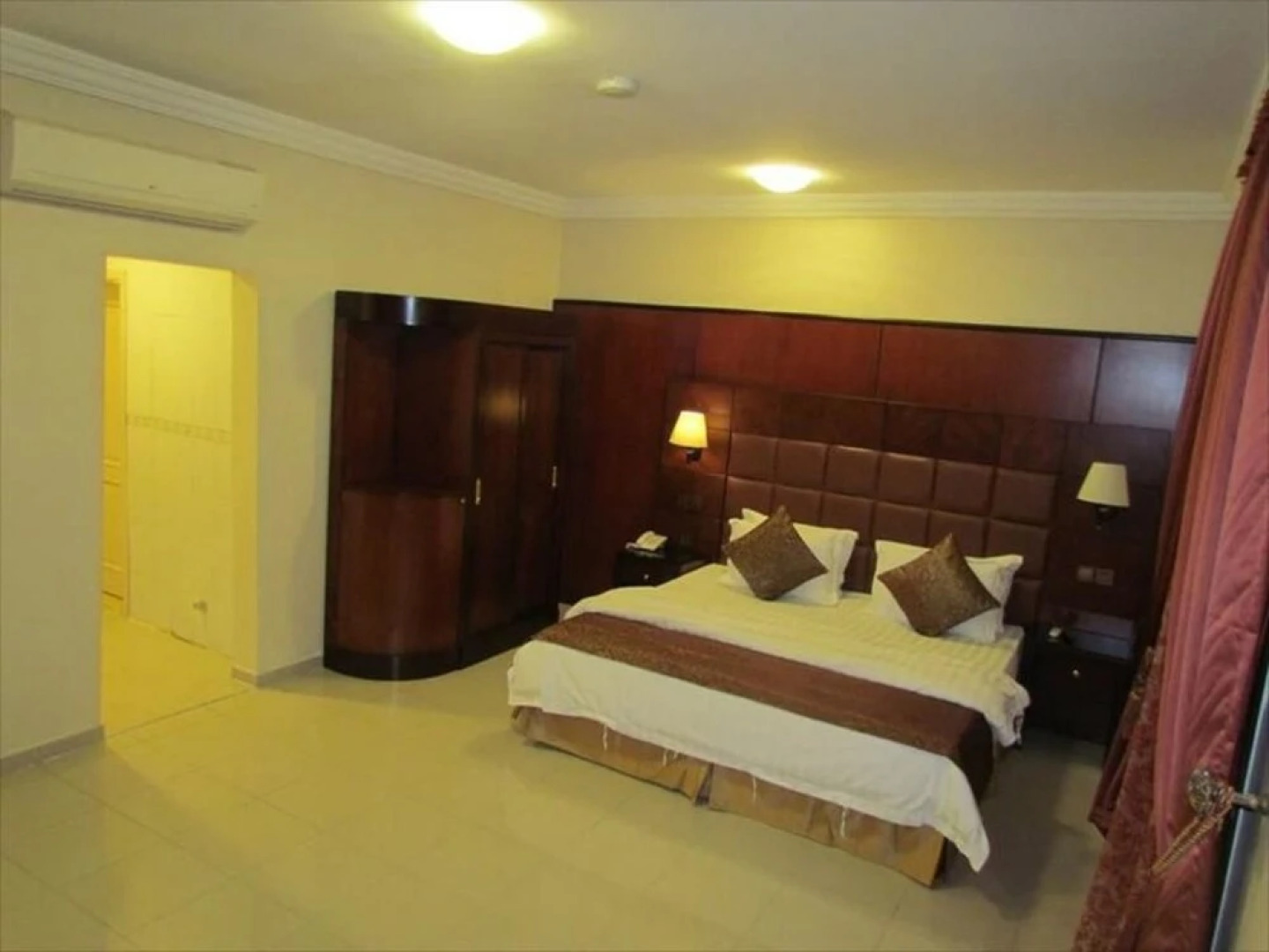Happy Beach Hotel Apartments - Al Hamra