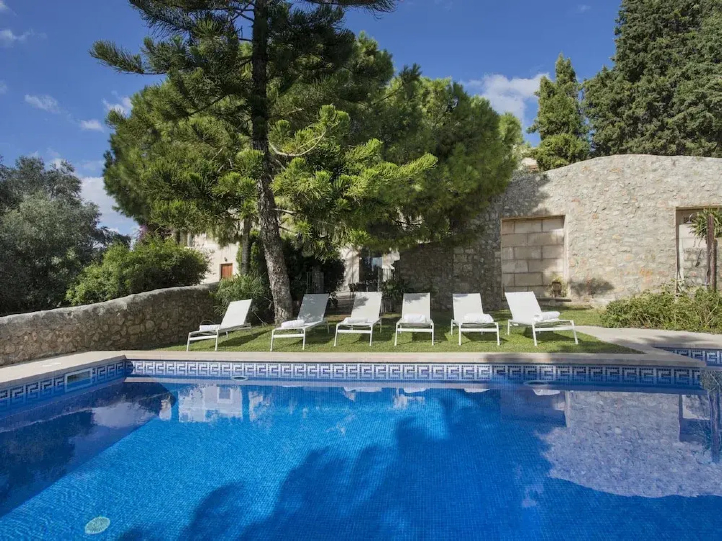 Mansion in Lloseta With Pool & Terrace