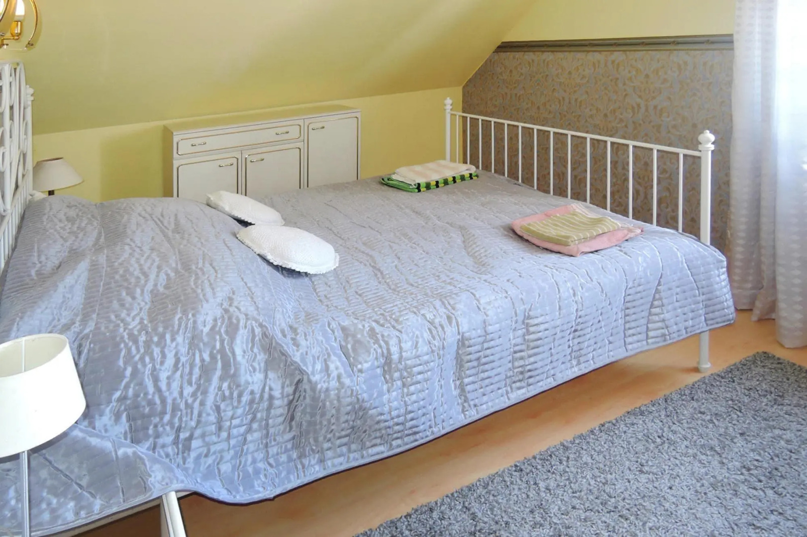 Holiday Home in Nowe Warpno - Rosarotes Haus for 10 persons