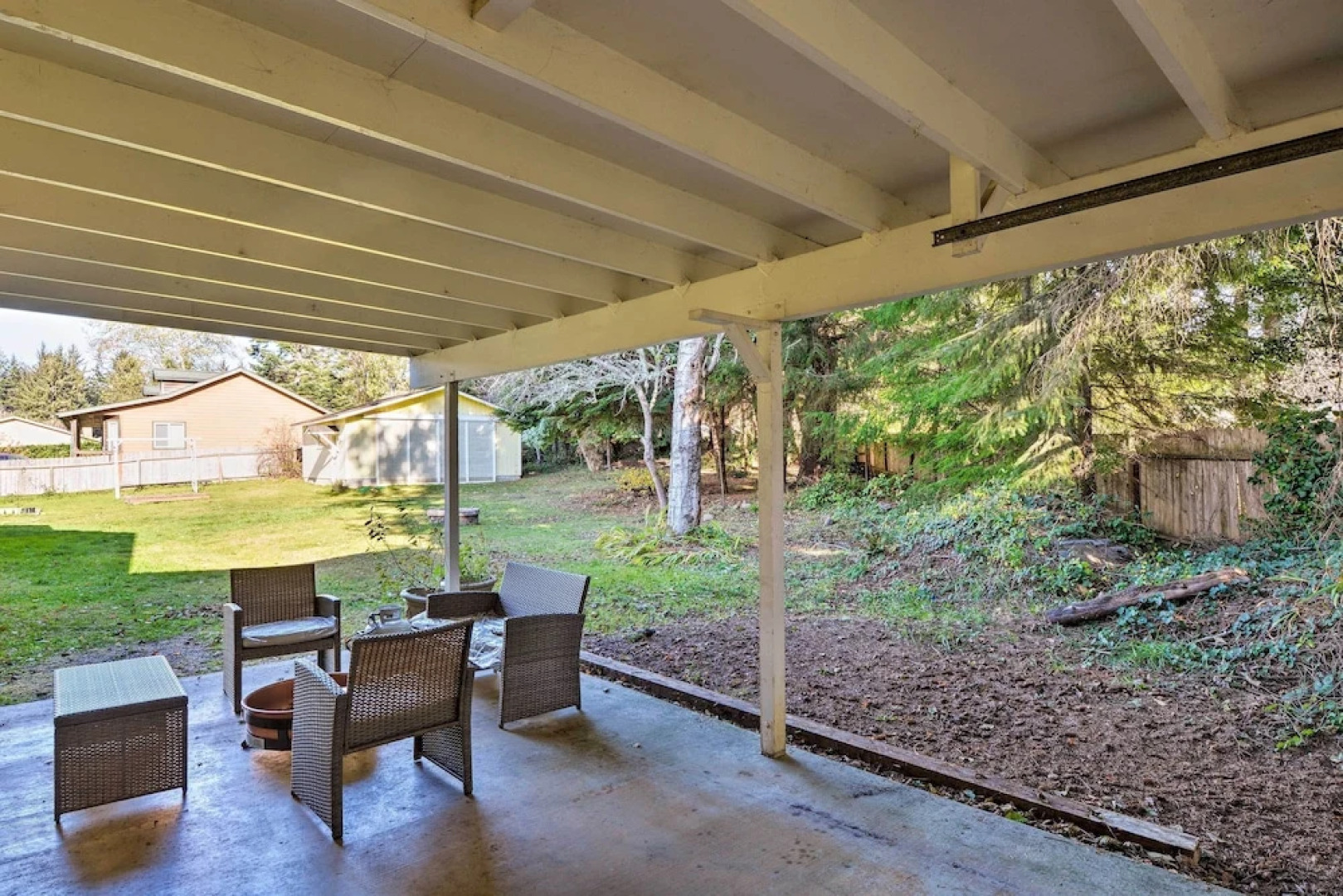 Coastal Retreat Near Redwoods & 2 Miles to Beach!