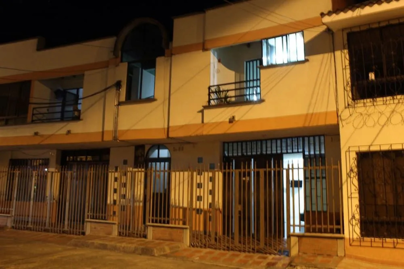 Zona C Apartment by Parceros Group