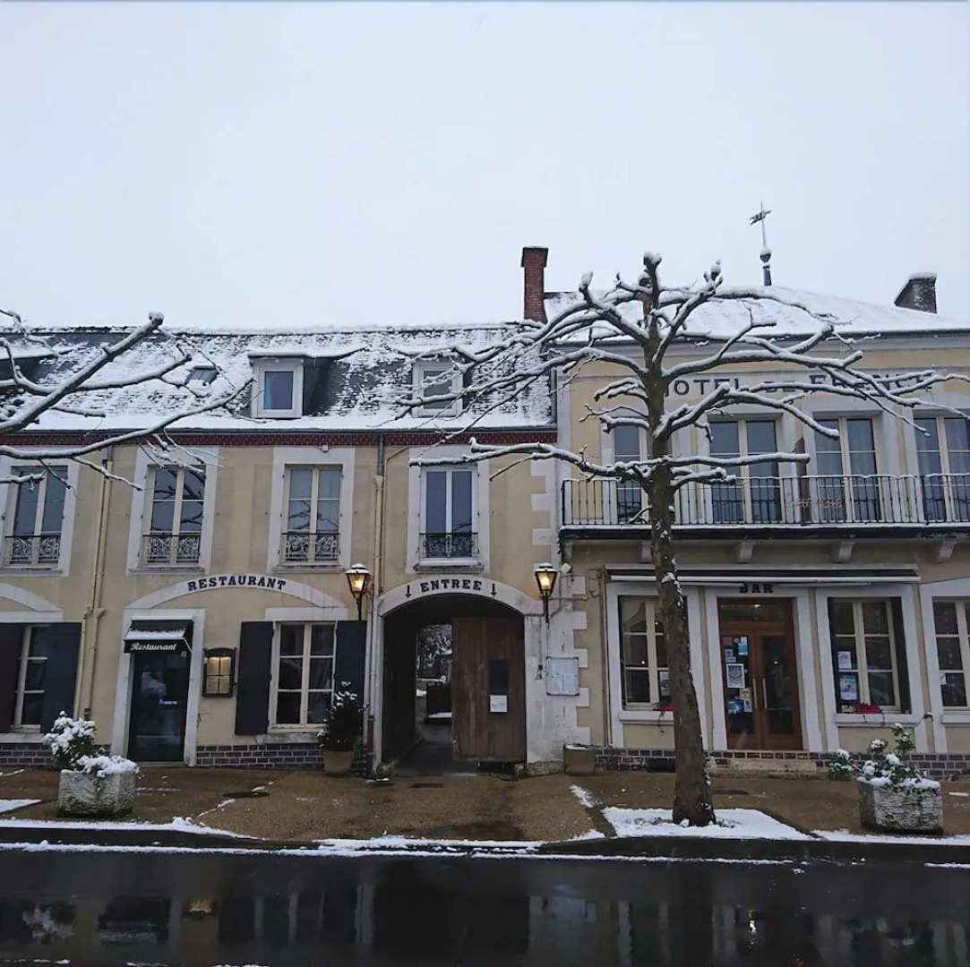 Detached Holiday Home in Braize with Terrace