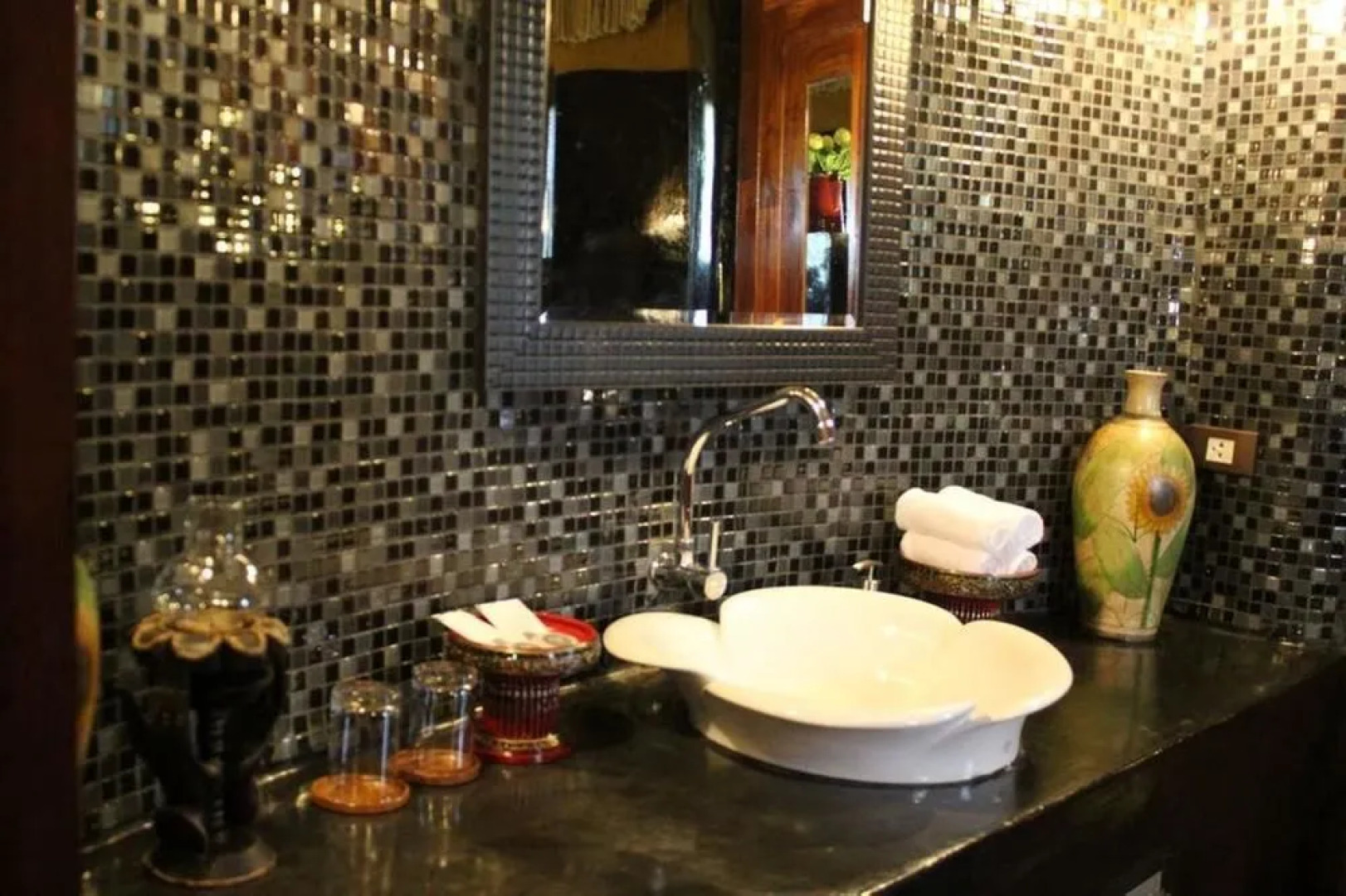 NIDA Rooms Mae Wang Royal Elephant