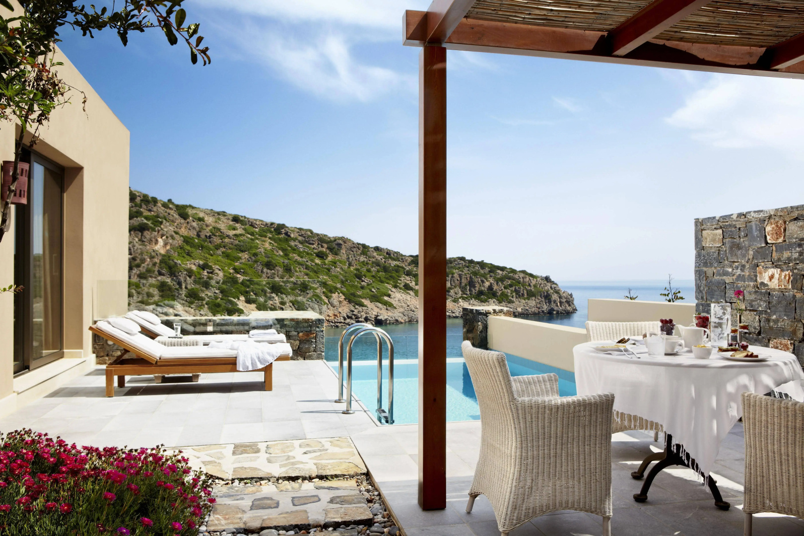 Daios Cove