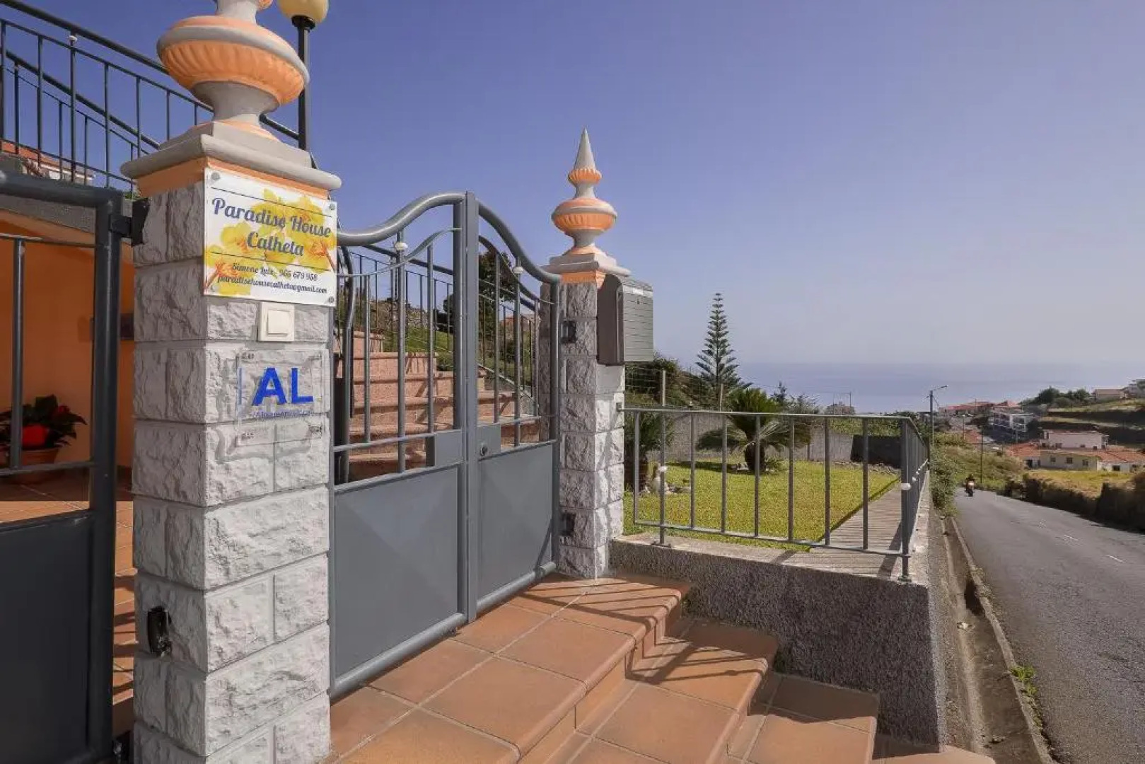 Paradise House Calheta