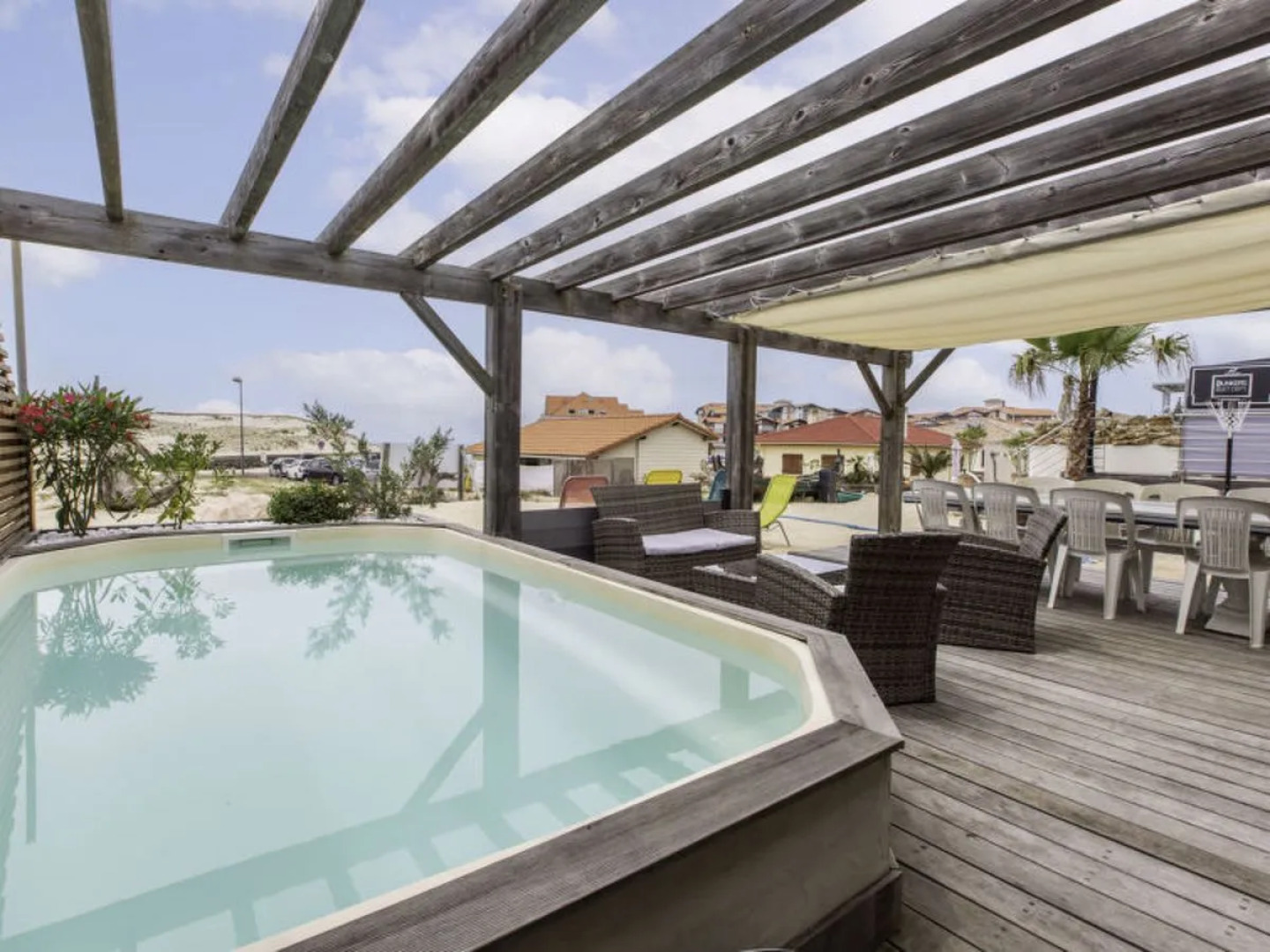 Les Bai?nes (VIB220)