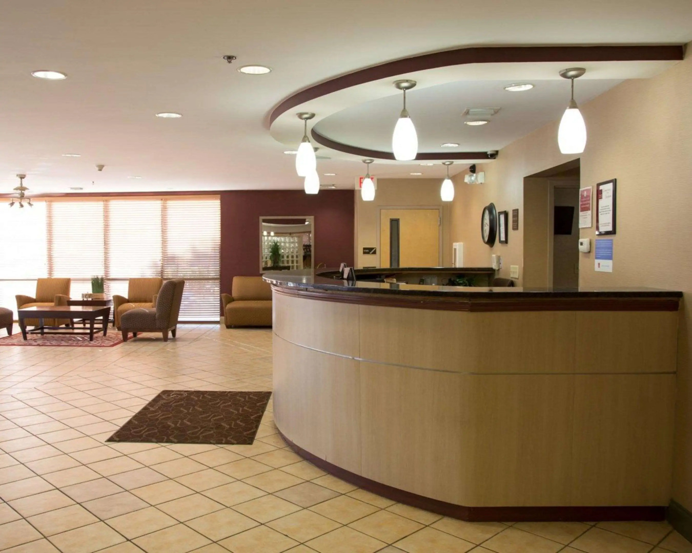 Comfort Suites Fultondale I-65 near I-22