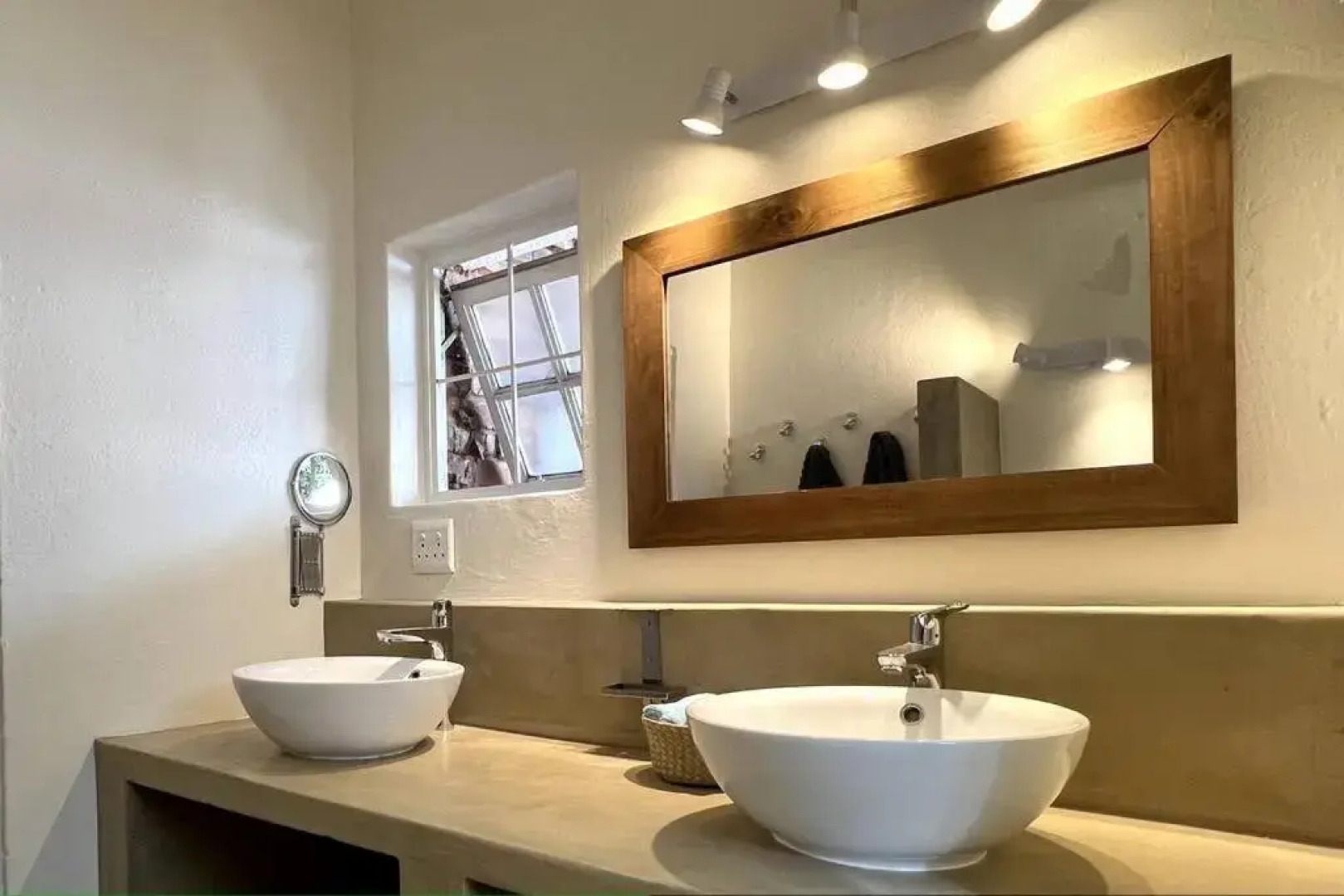 Elm Tree House - Dullstroom - holiday home