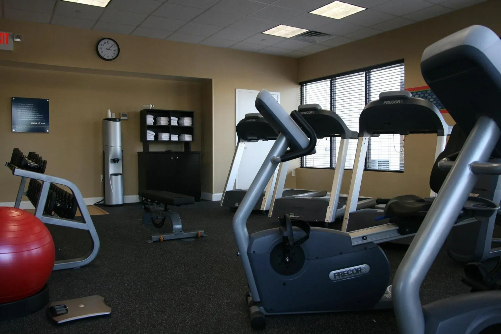 Hampton Inn Long Island / Commack