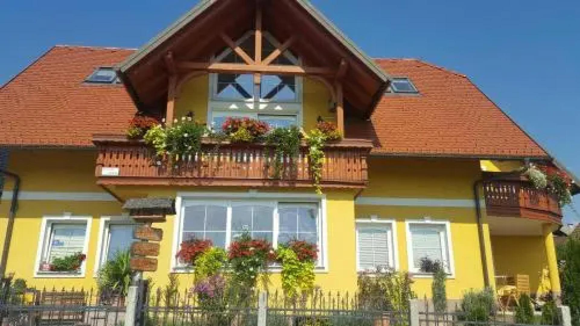 Apartments and Rooms With View on Bled