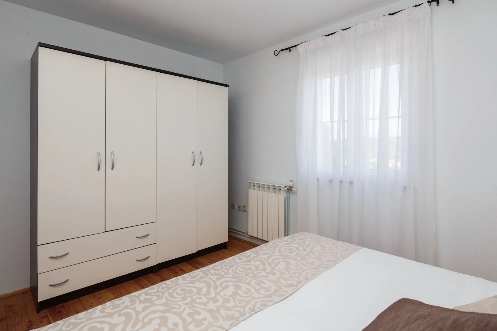 Holiday house Andre - swimming pool Nerezisca, Island Brac