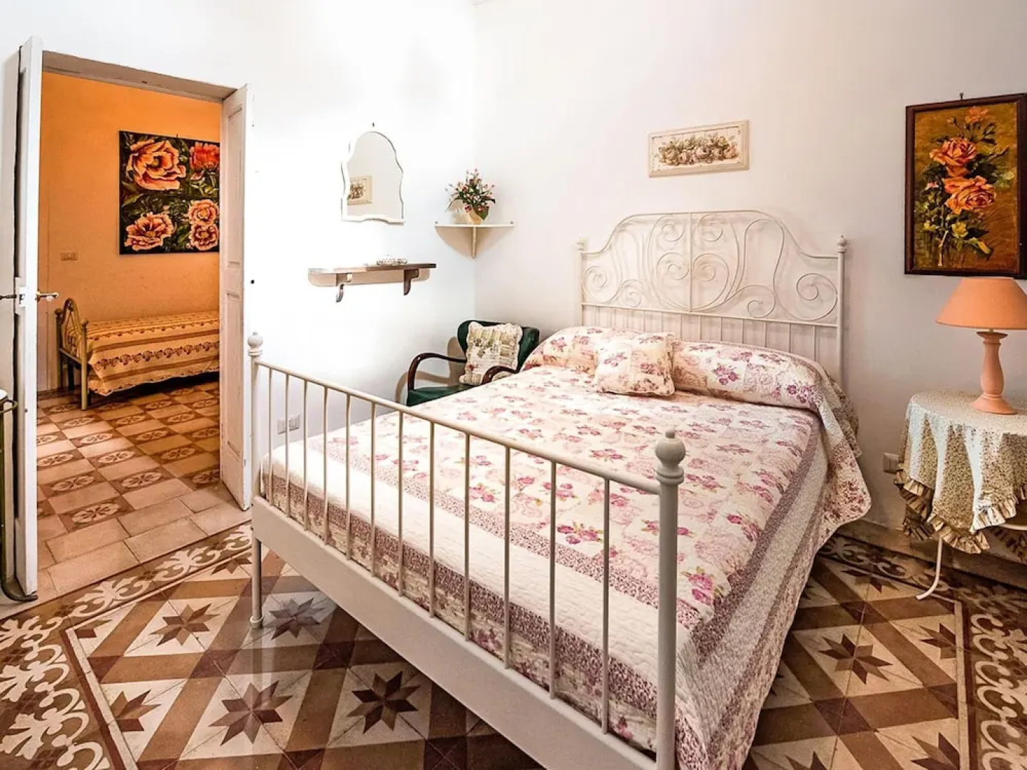 Quaint Holiday Home in Lecce Apulia near Town Center