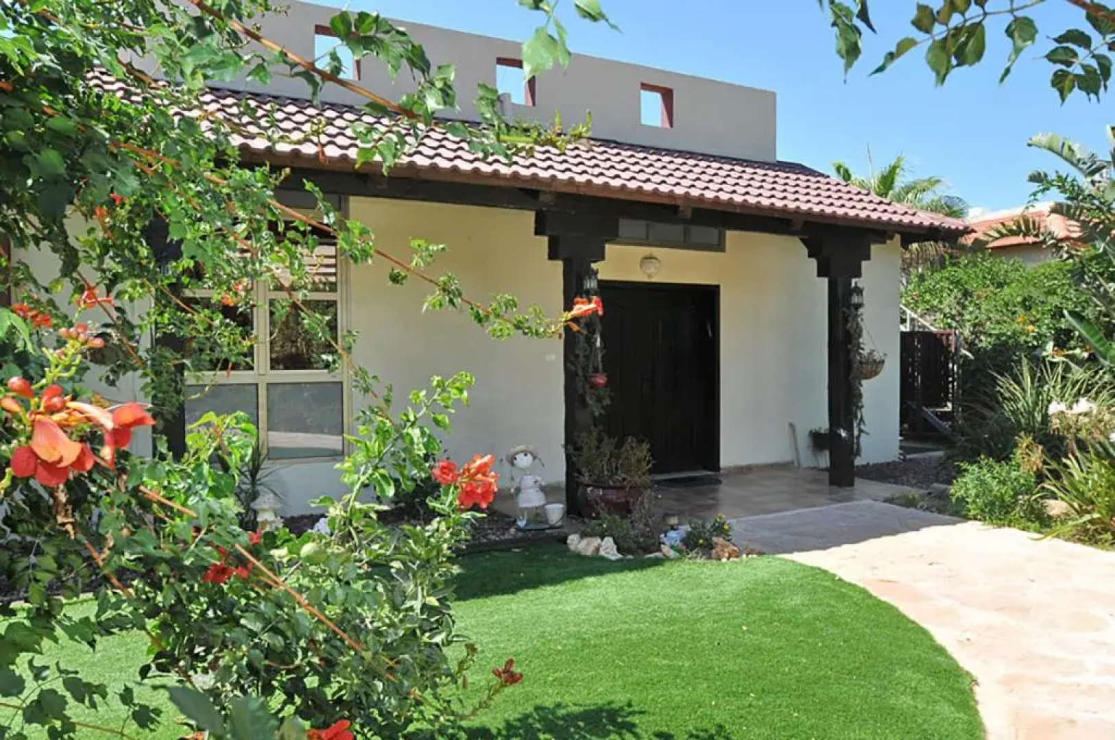 SOL Villa Loca