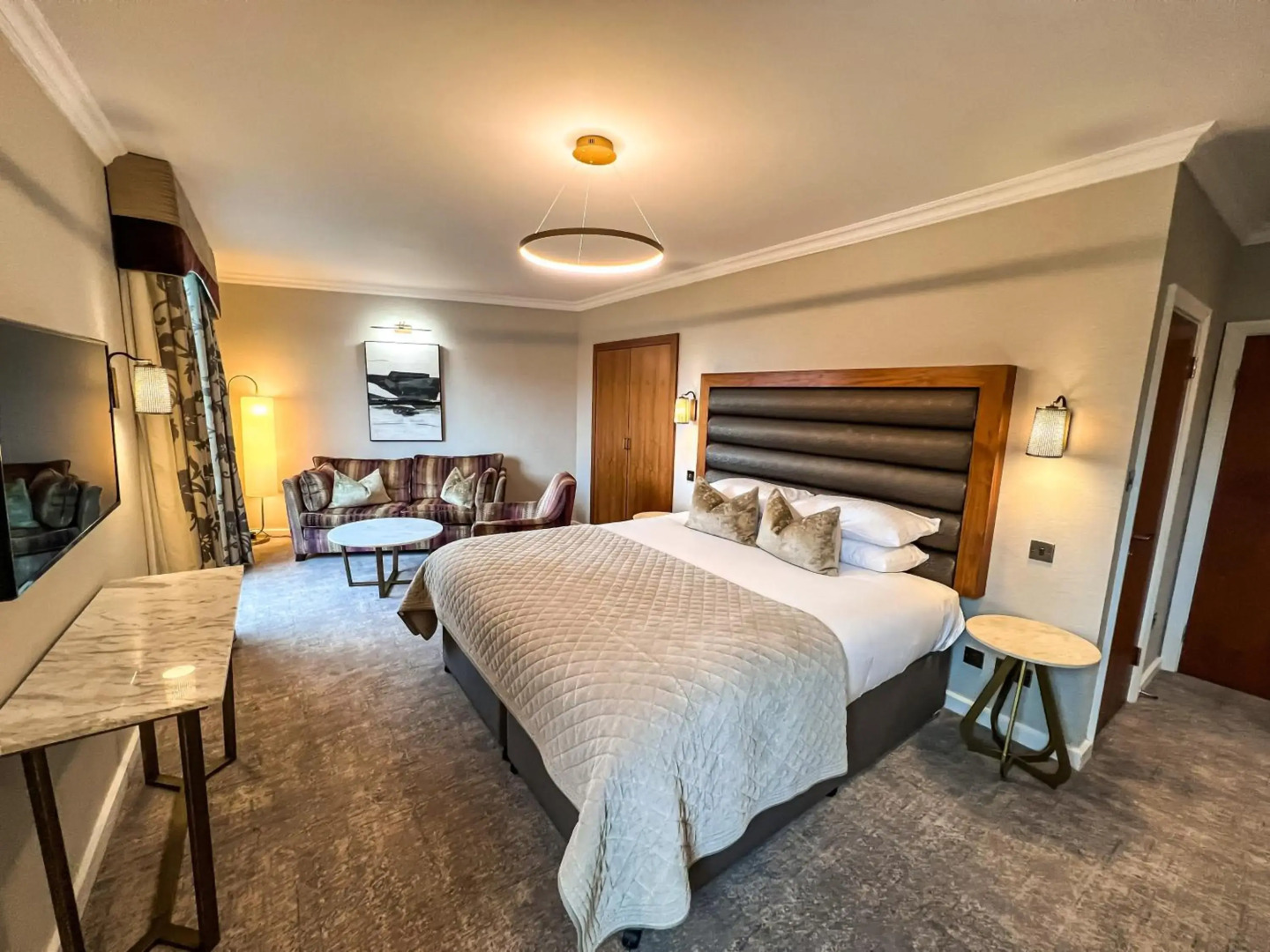 Lodore Falls Hotel & Spa