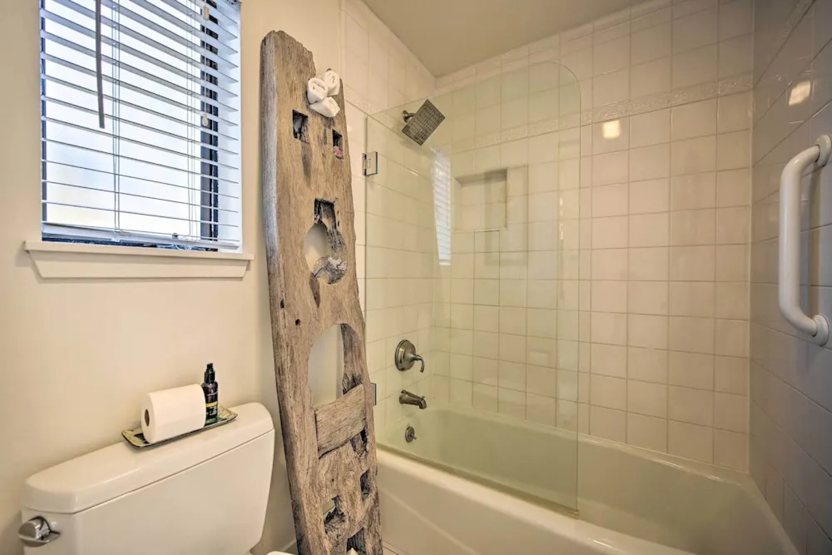 Bright & Airy Napa Condo W/patio on Golf Course!