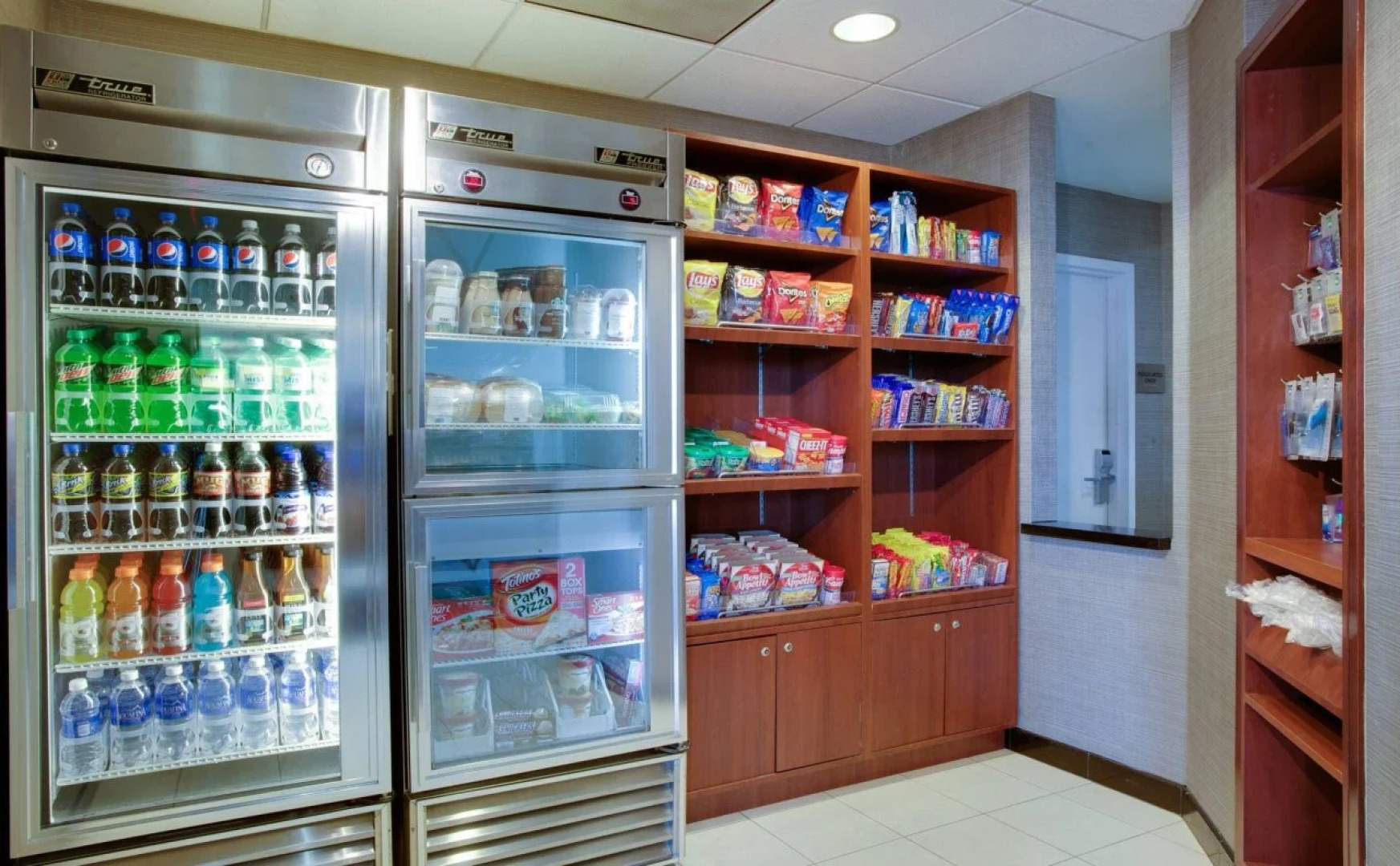 Courtyard by Marriott Republic Aprt Long Island/Farmingdale