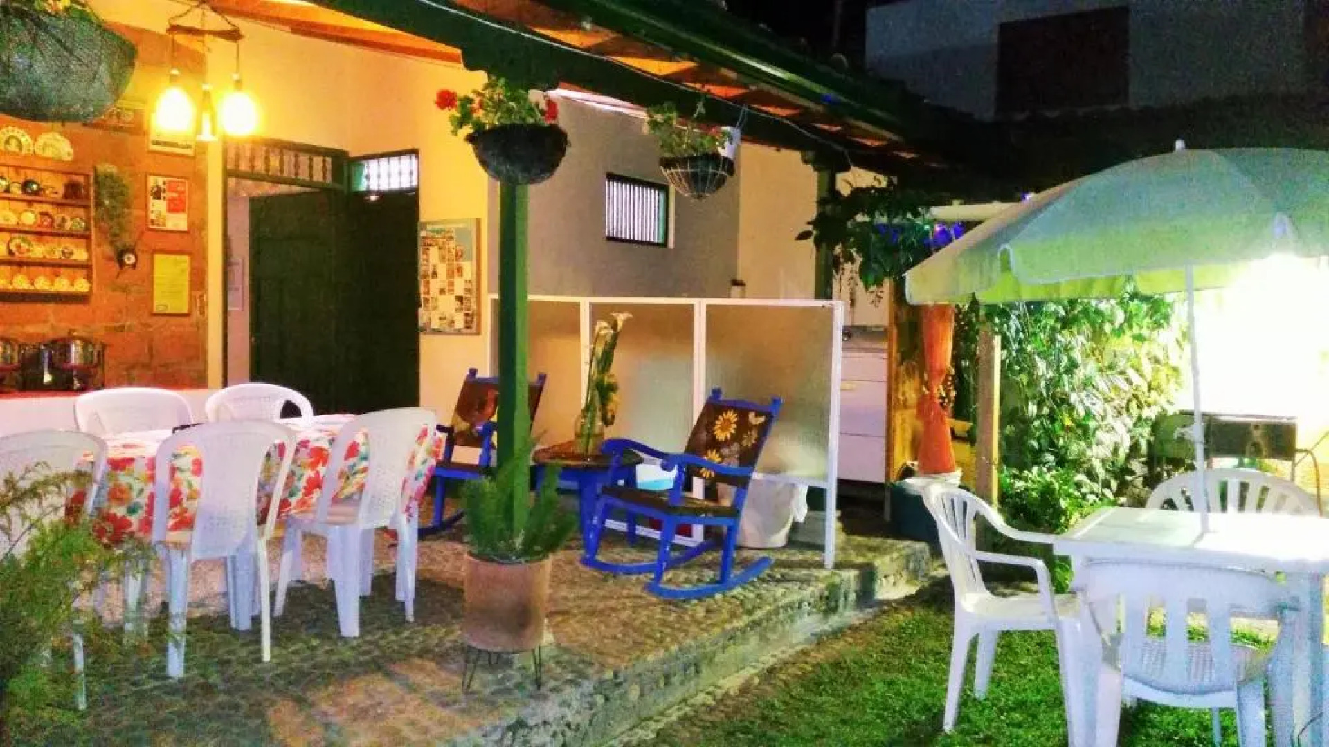 Hotel Kantarrana Urbana Jardin