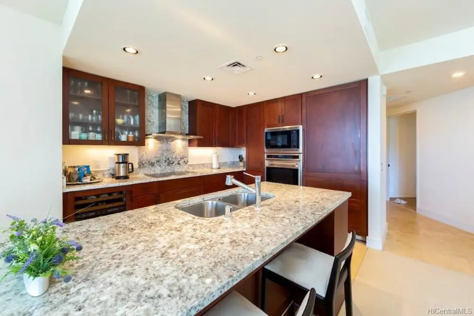 Jet Luxury @ The Trump Waikiki