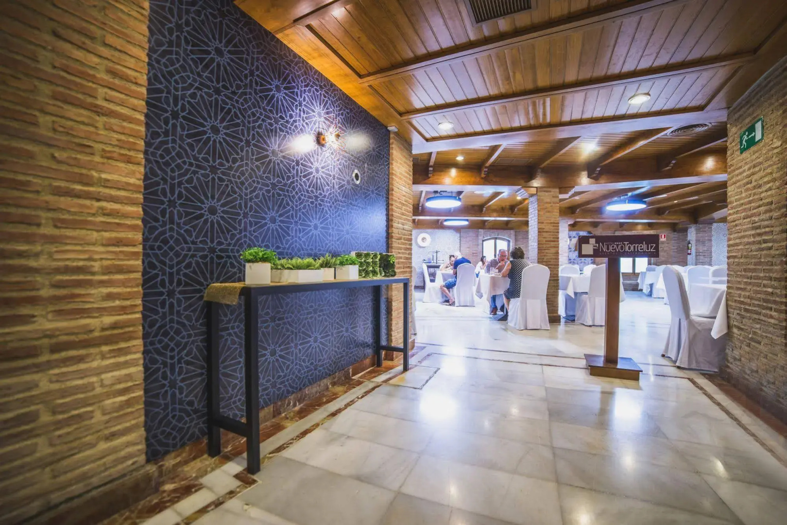 Torreluz Centro Hotel