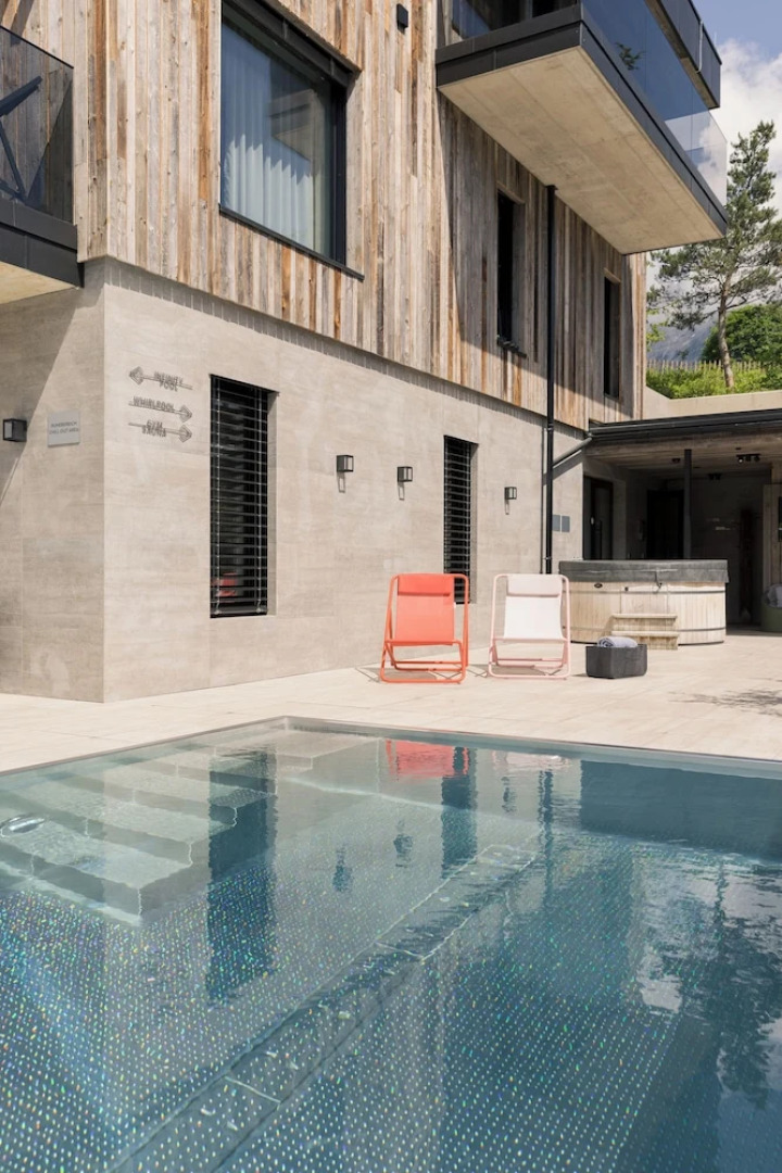 EAST GOING TRIPLE A Apartments