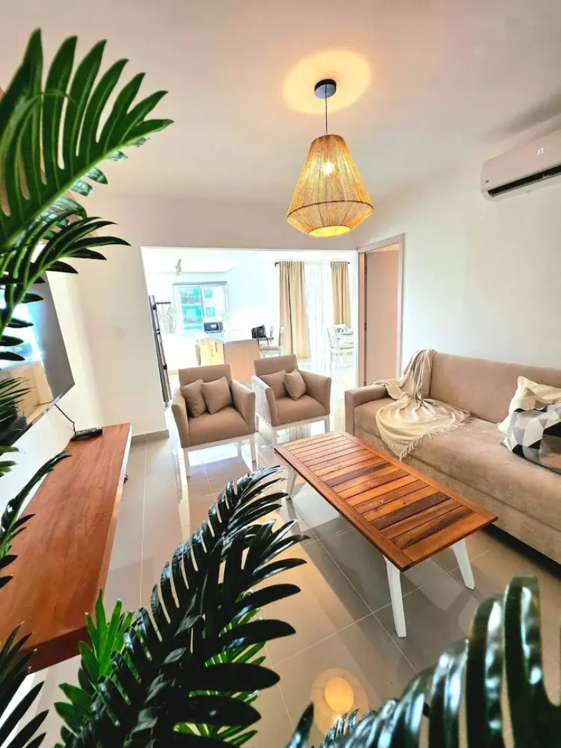 Modern Apartment 5 min From the Airport