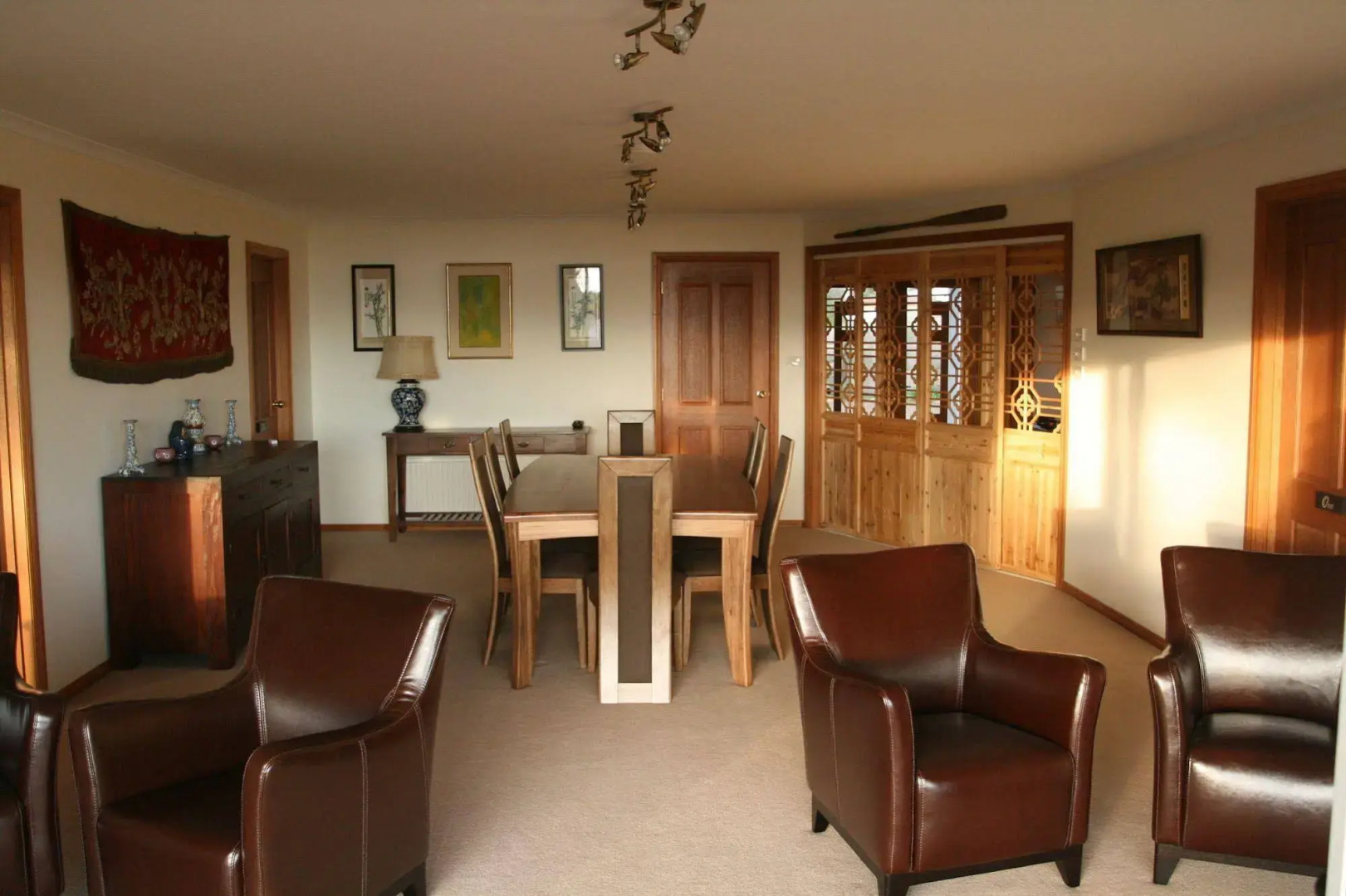 Harpers On The Beach