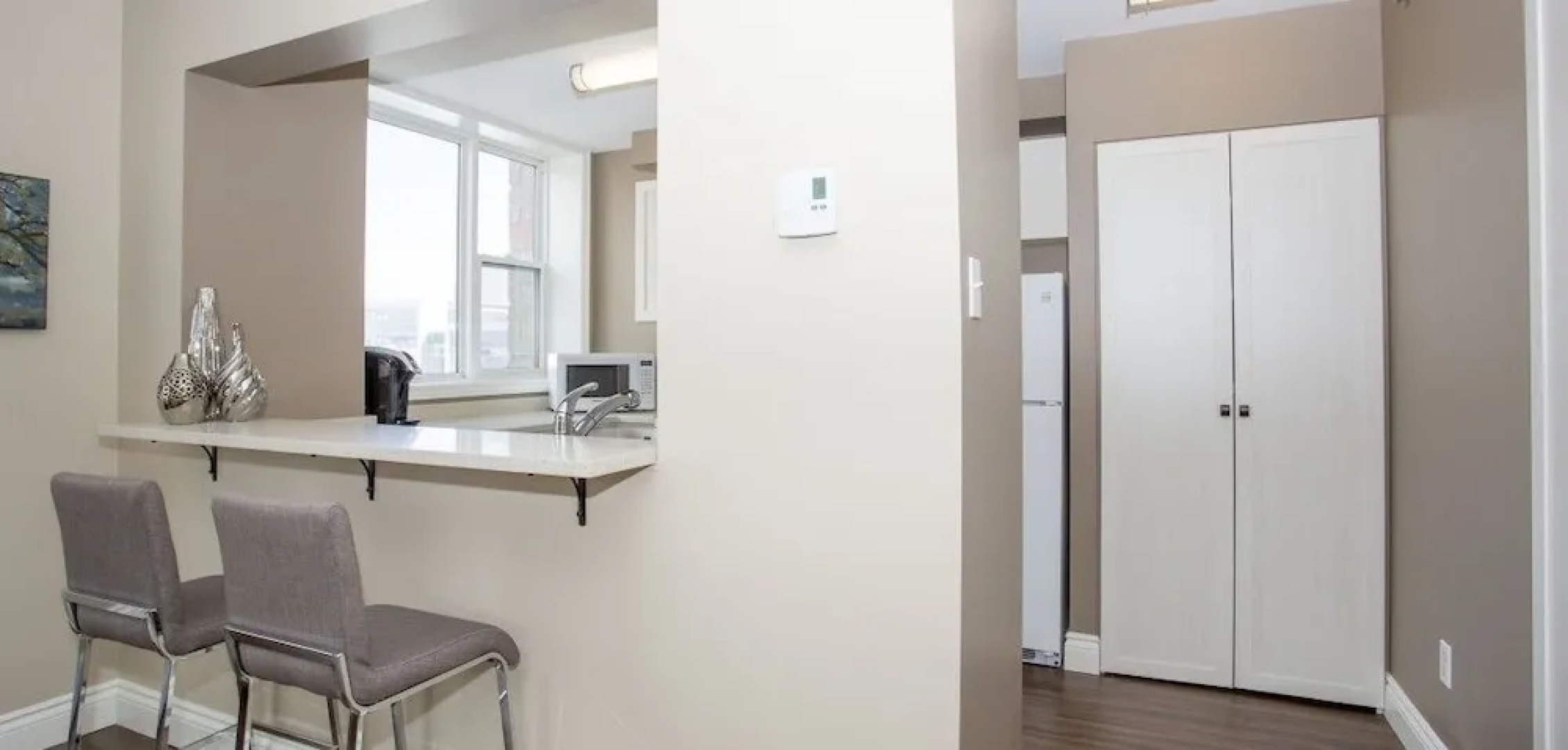 Moore Suites - Waterfront Place