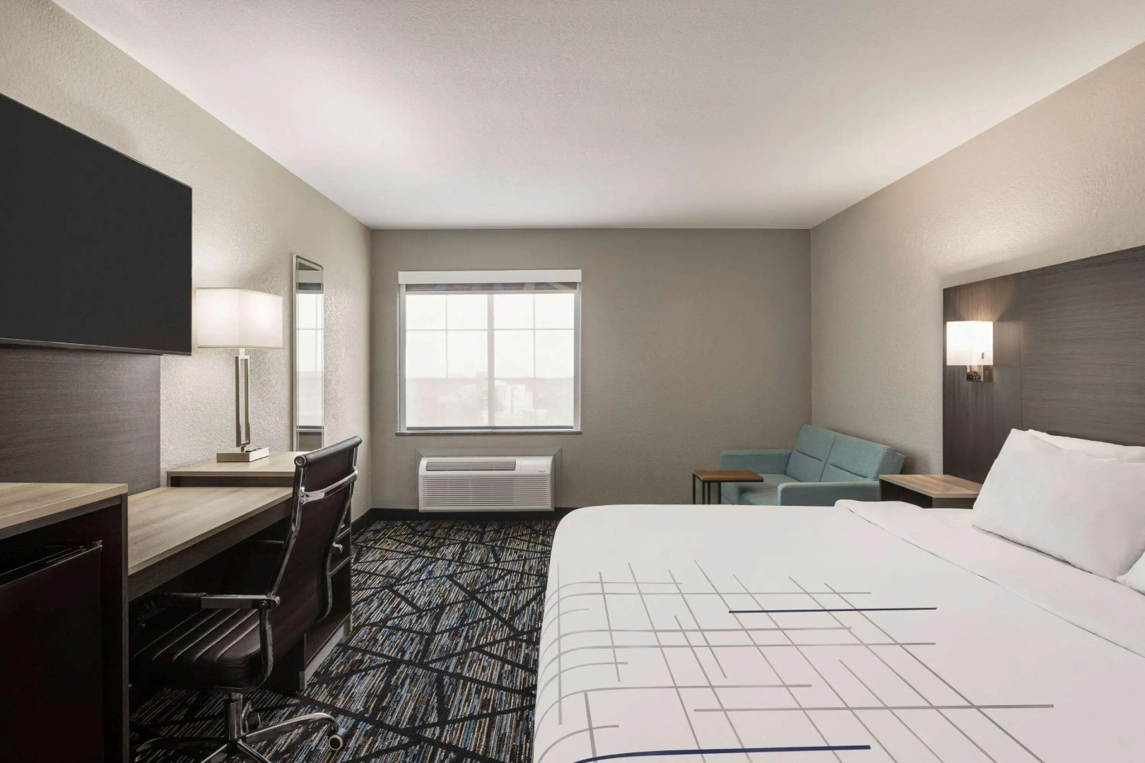 La Quinta Inn & Suites by Wyndham San Antonio N Stone Oak