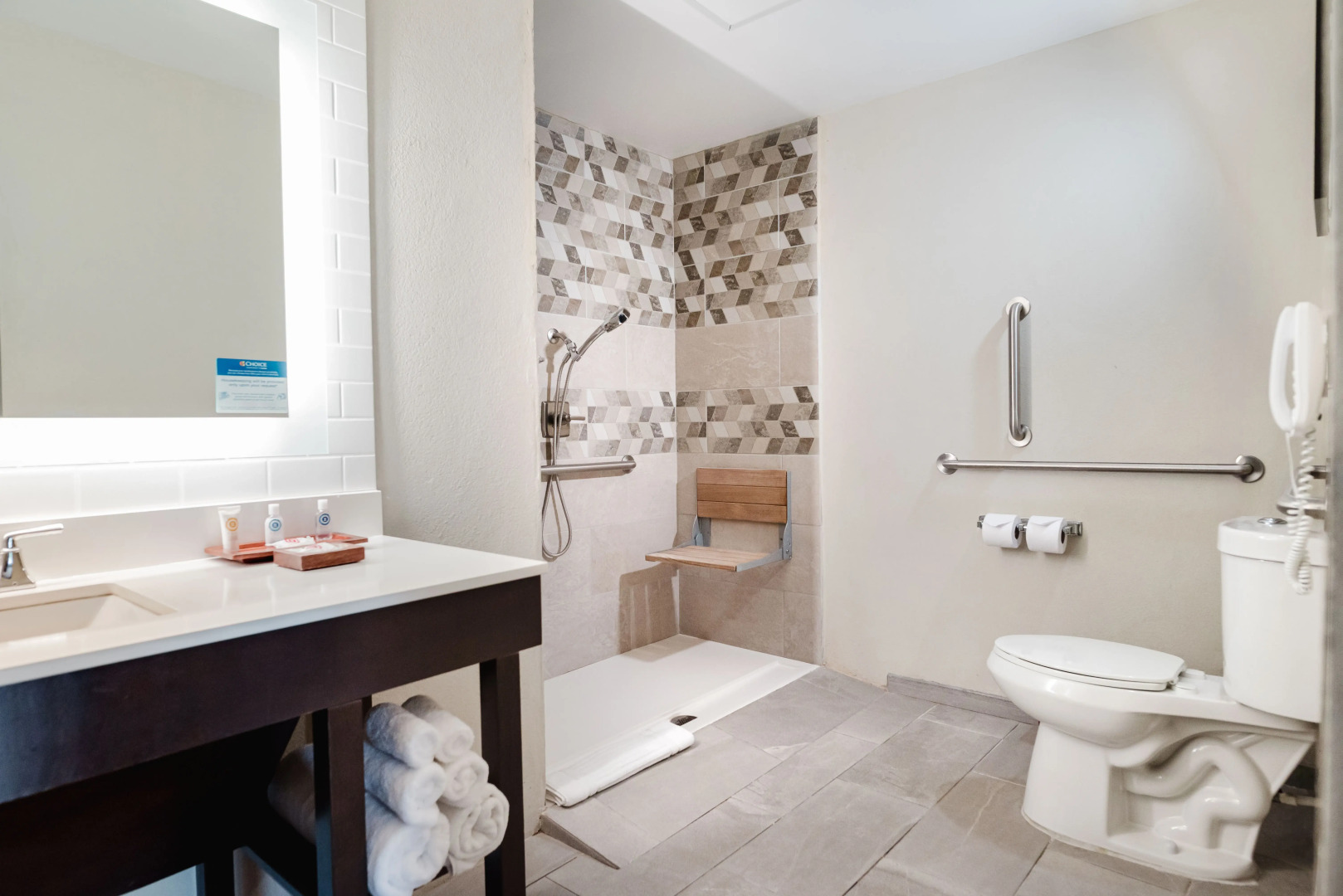 Comfort Inn & Suites Tobago