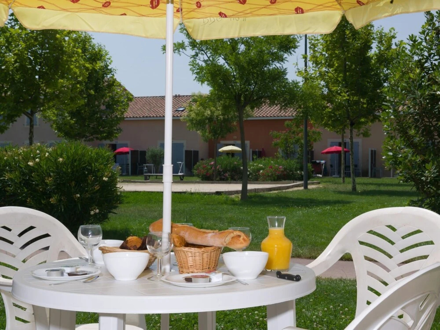 Semi-detached Home in Mediterranean Style in Languedoc