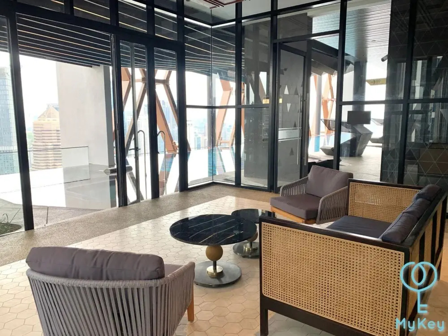 Scarletz Suites KLCC by Mykey