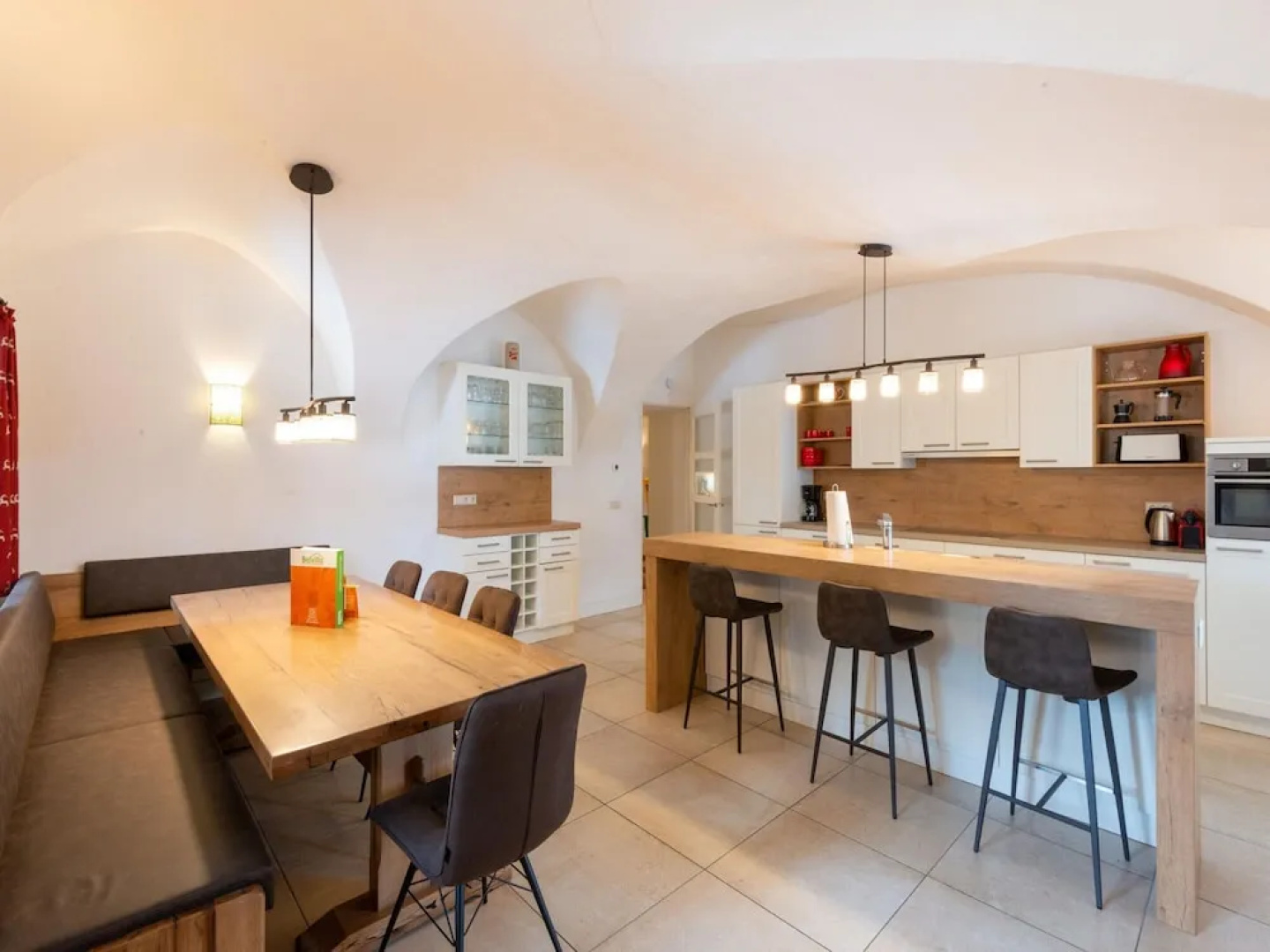 Traditional Holiday Home With Sauna in Niedernsill