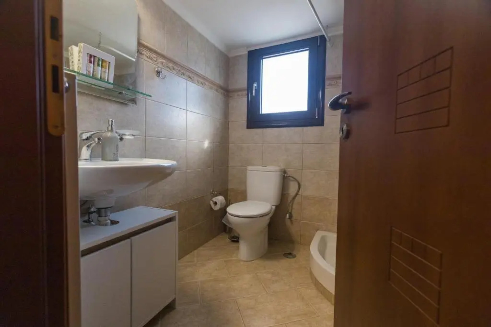 Raise Amfikleia Mountain House