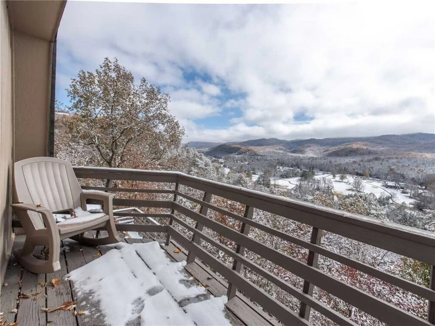 Above the Clouds II 4 Bedroom Home