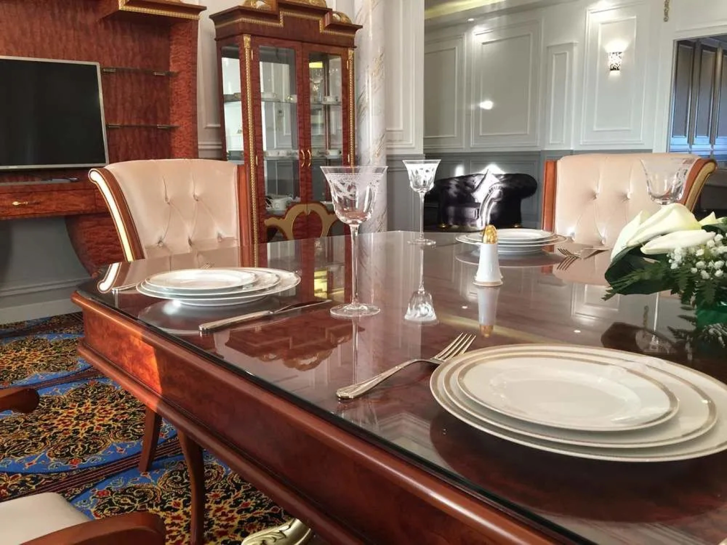 Royal Plaza Hotel and Casino