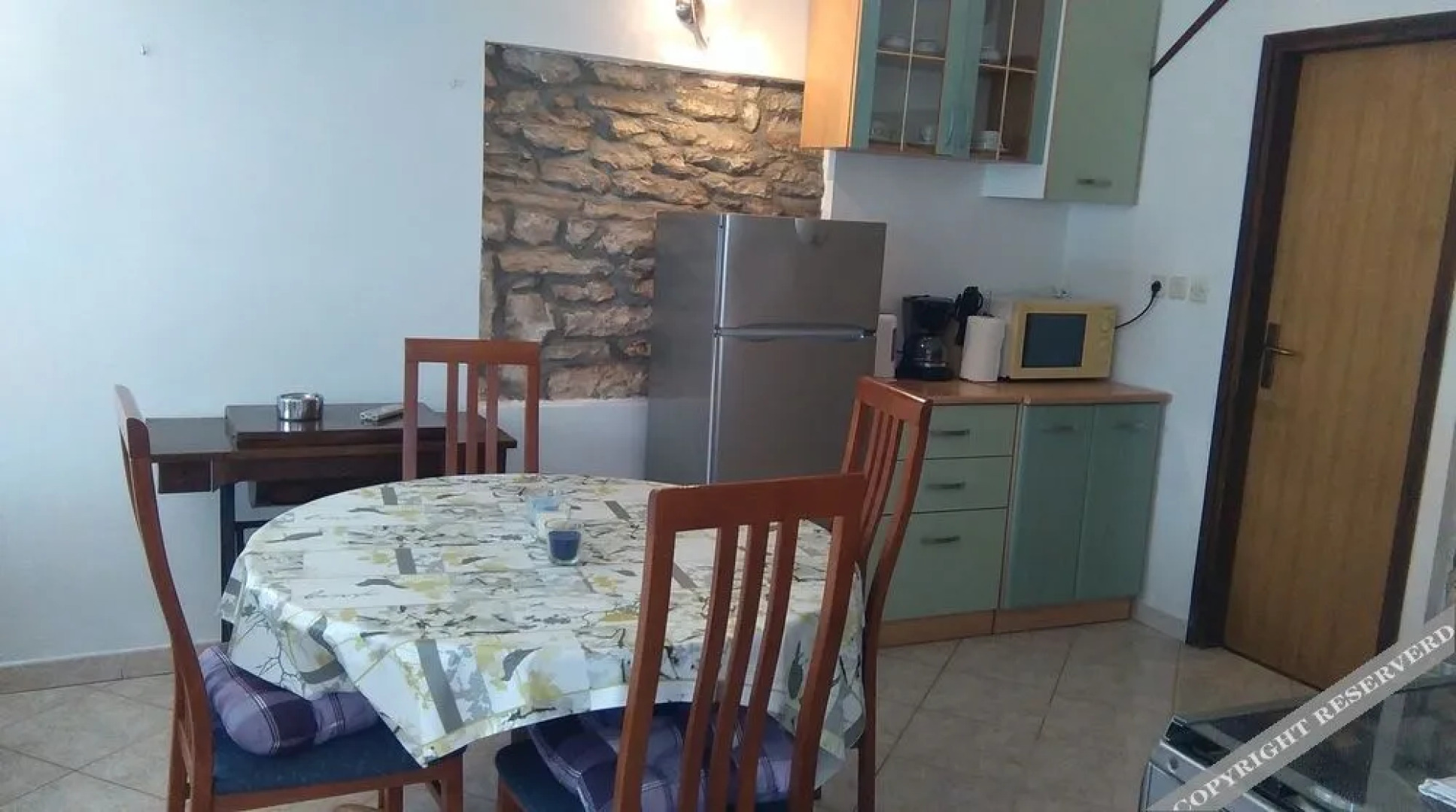 House With 2 Bedrooms in Krnica, With Enclosed Garden and Wifi Near the Beach