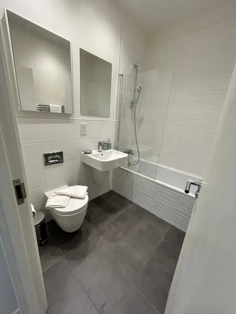 Luxury 1-bed Town Centre South Stevenage