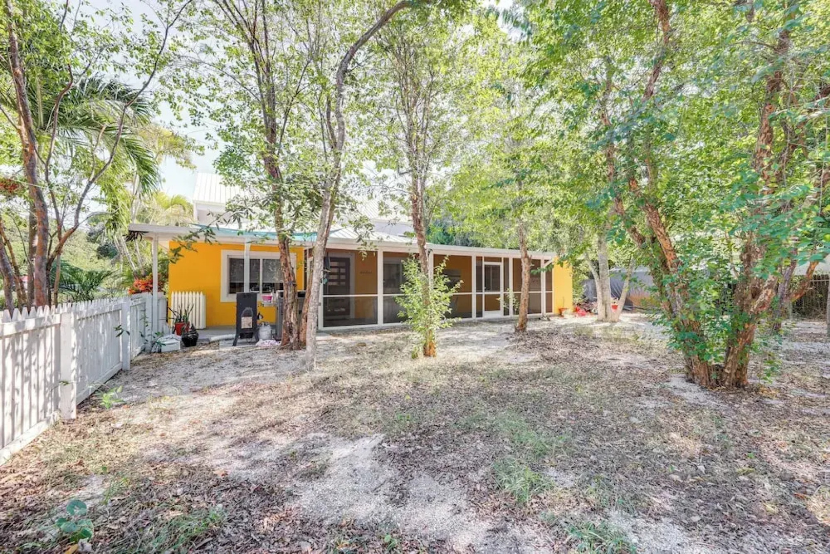 Walk to Harry Harris Beach: Getaway w/ Grill!