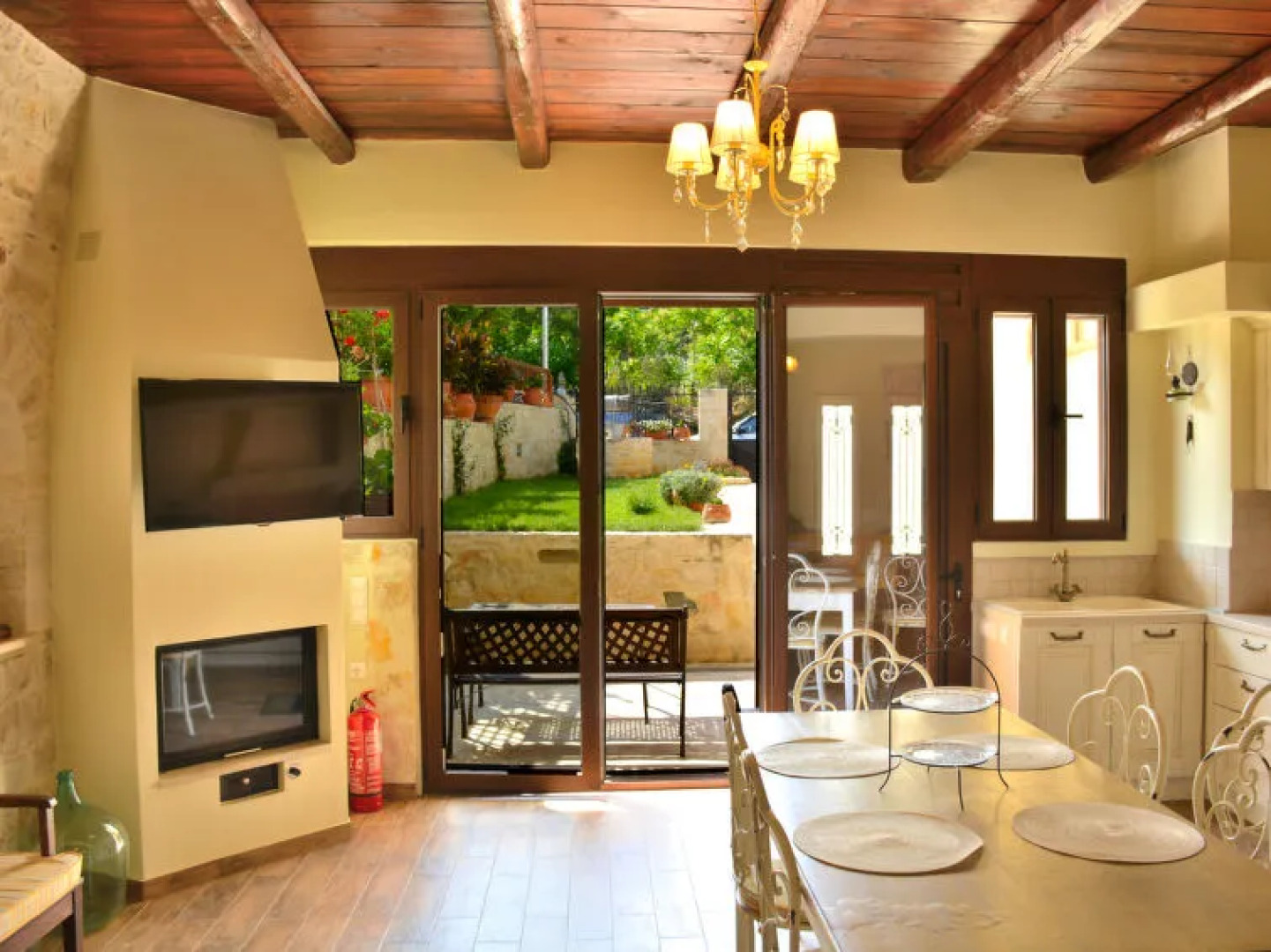 Apartment Arhontariki I