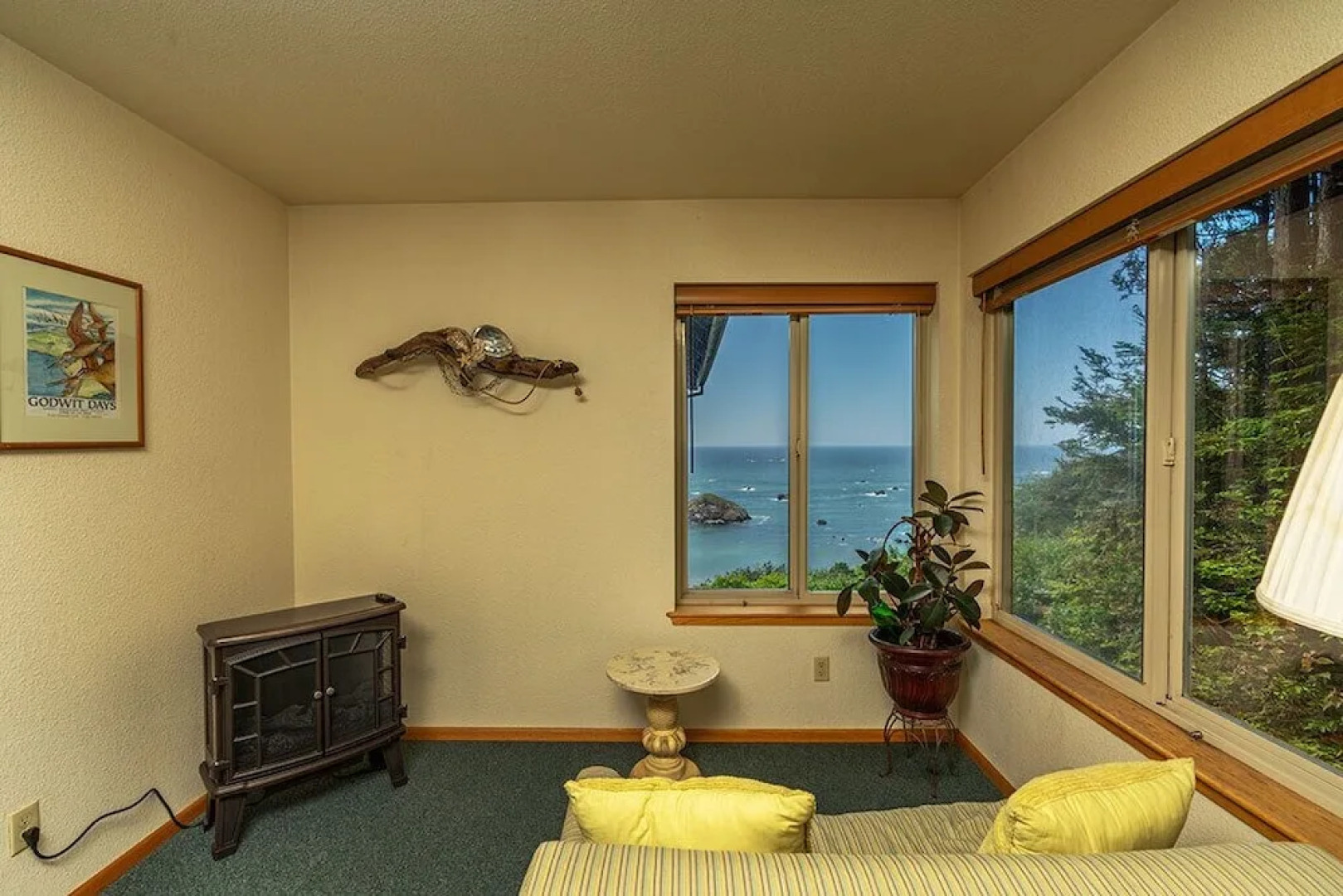 Turtle Rocks Oceanfront Inn