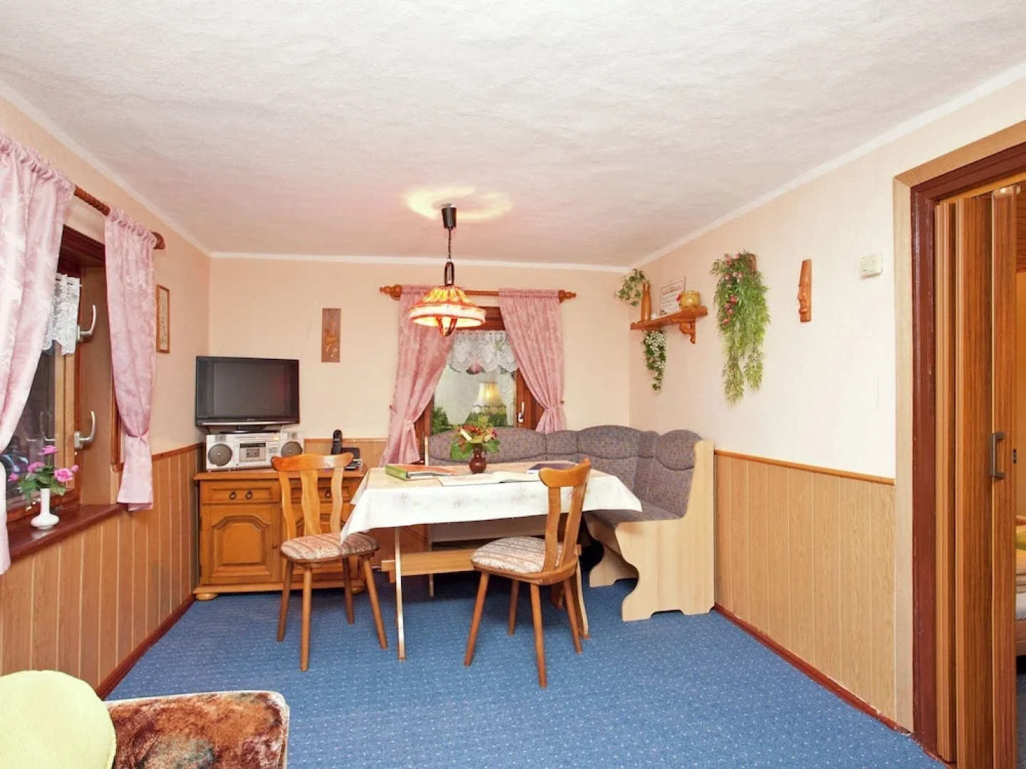 Luxury Cottage inSchmogrow-Fehrow Brandenburg near Lake