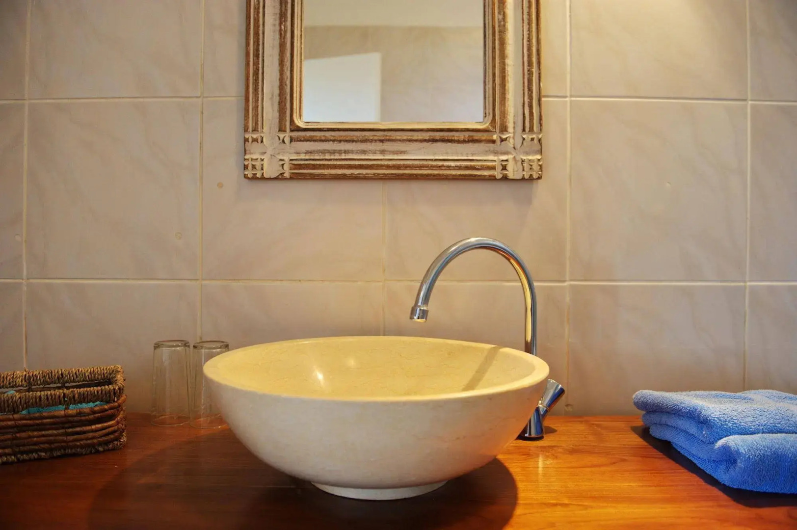 Bantopa Apartments and Villas