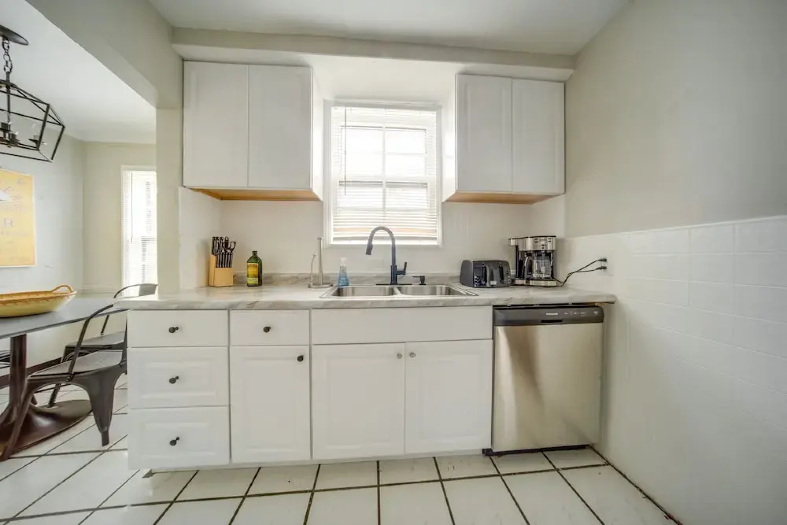 Vacation Rental Near Cleveland, Ohio: 6 Mi Away!