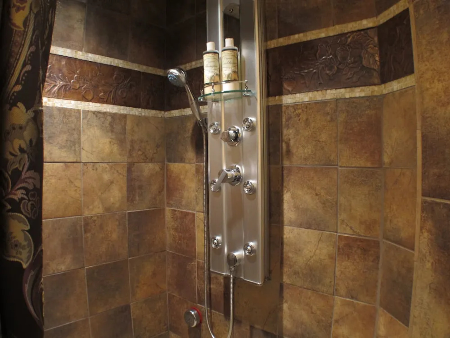 The Connecticut River Valley Inn