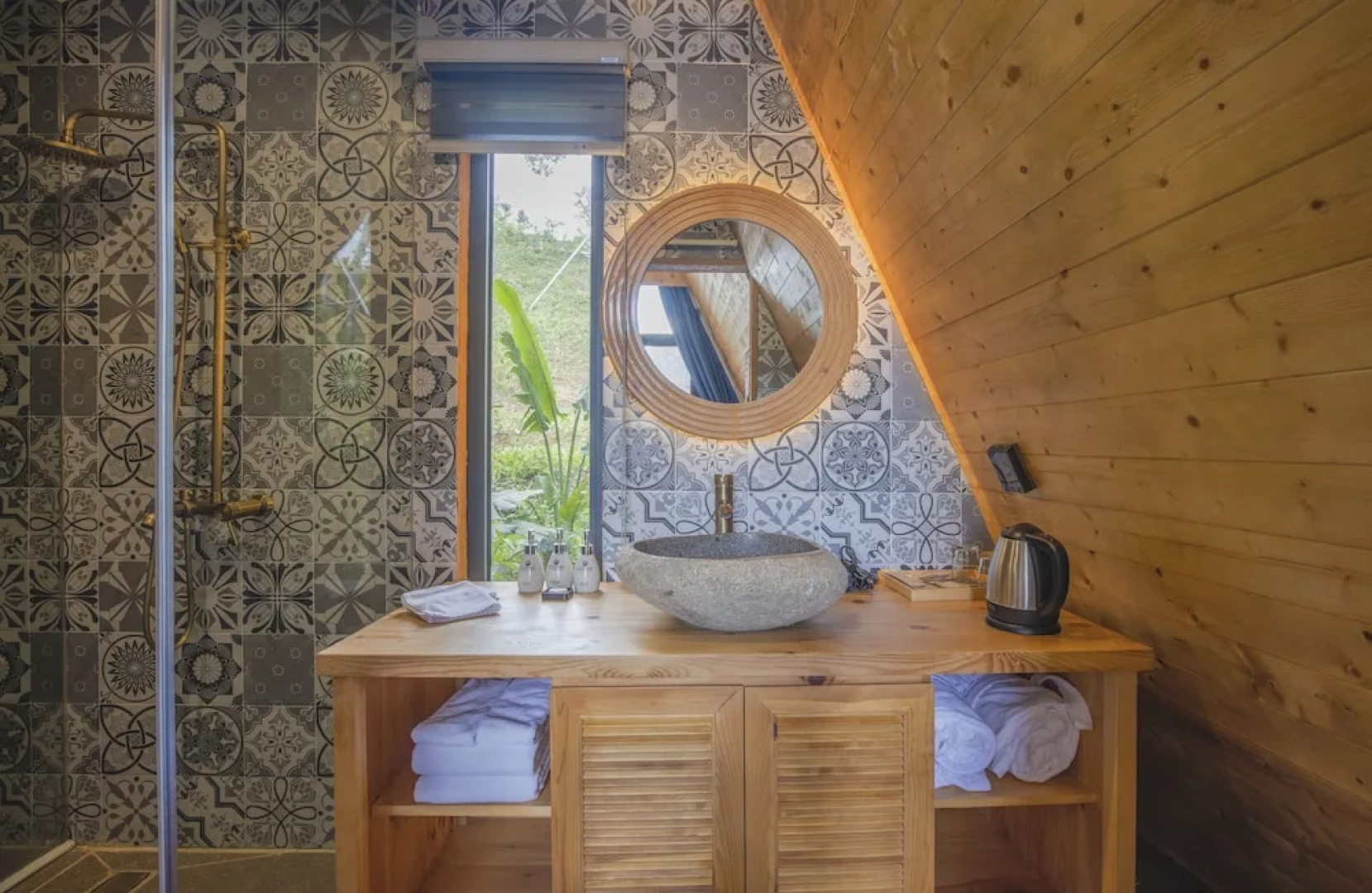 Le Champ Tu Le Resort Hot Spring & Spa